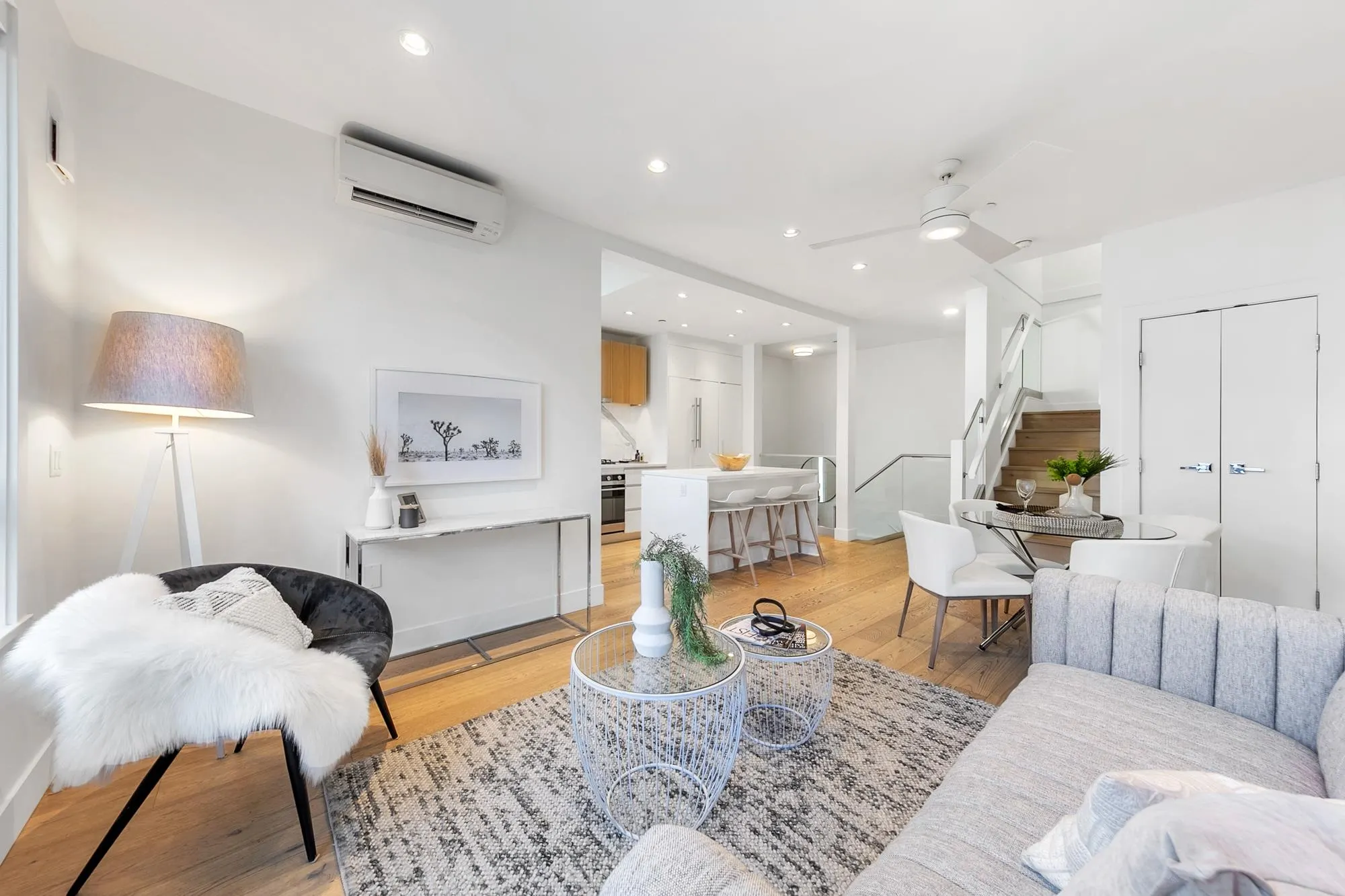 2431 W Broadway Street