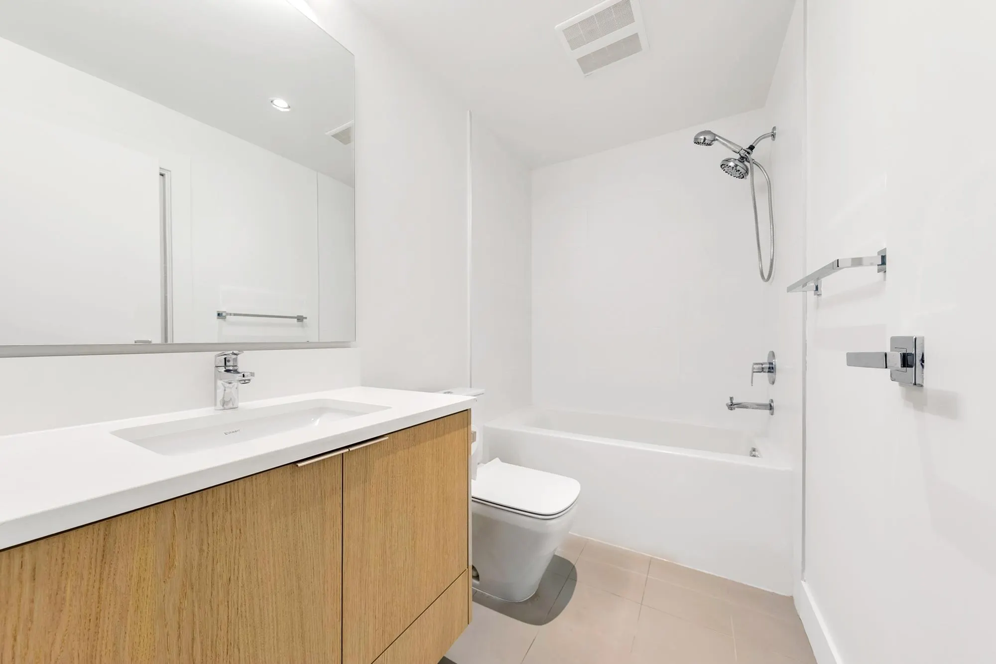 2431 W Broadway Street