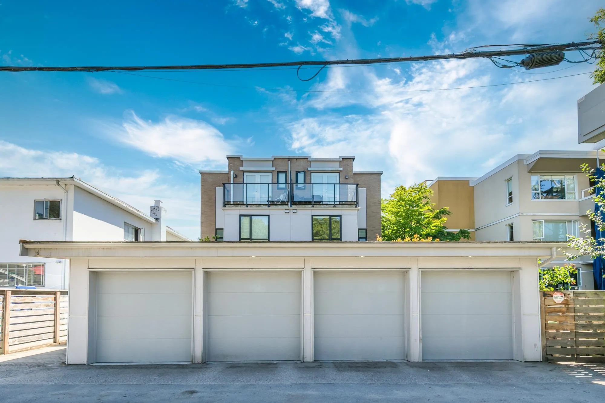 2431 W Broadway Street