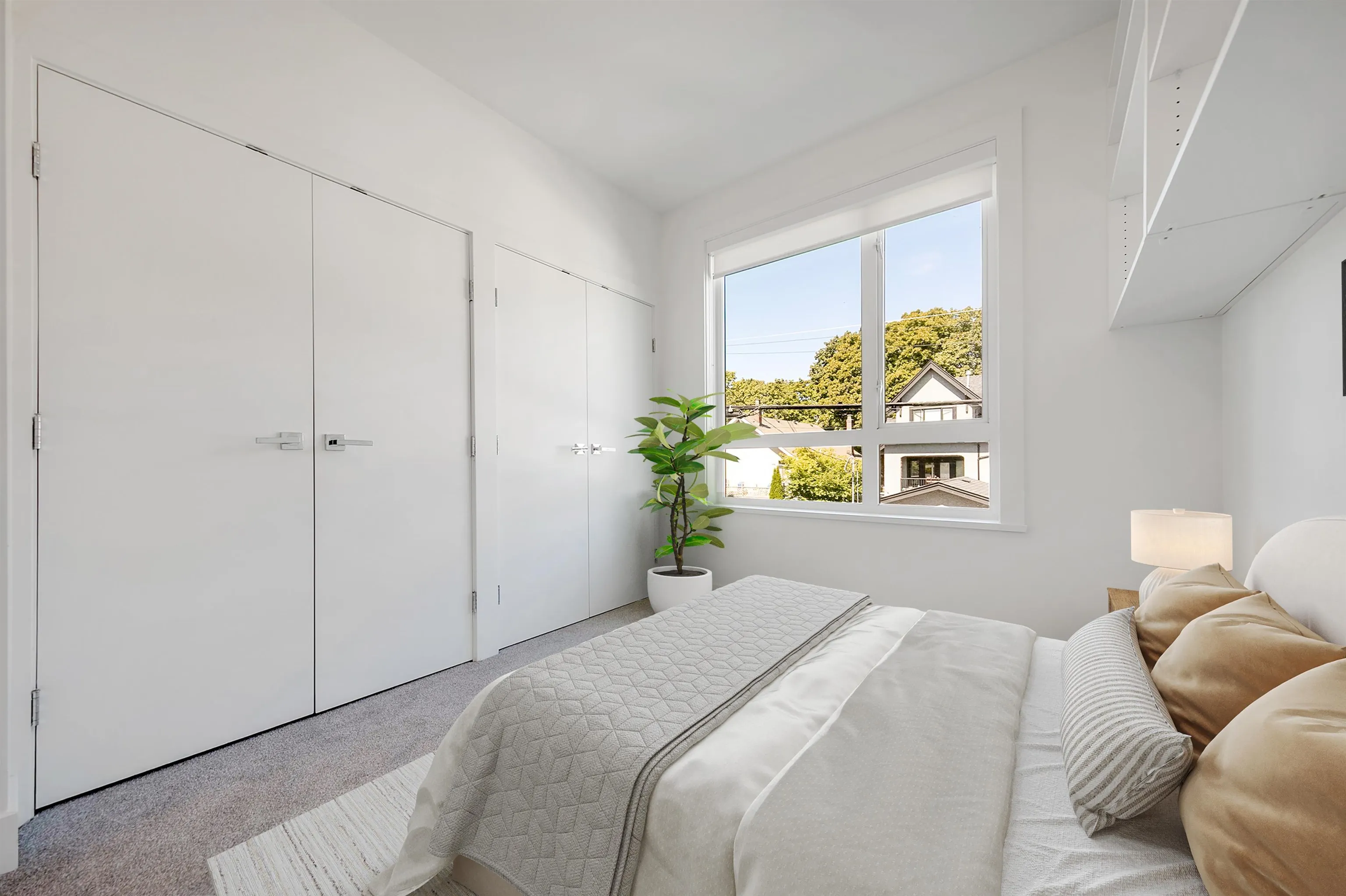 2431 W Broadway Street