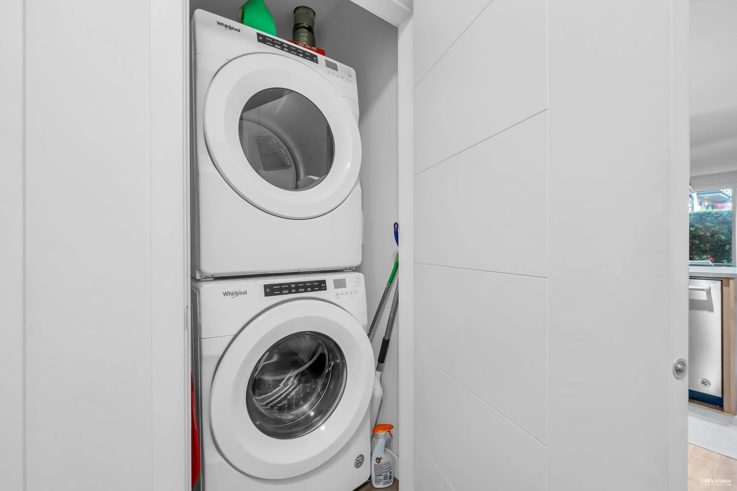 113 707 Como Lake Avenue