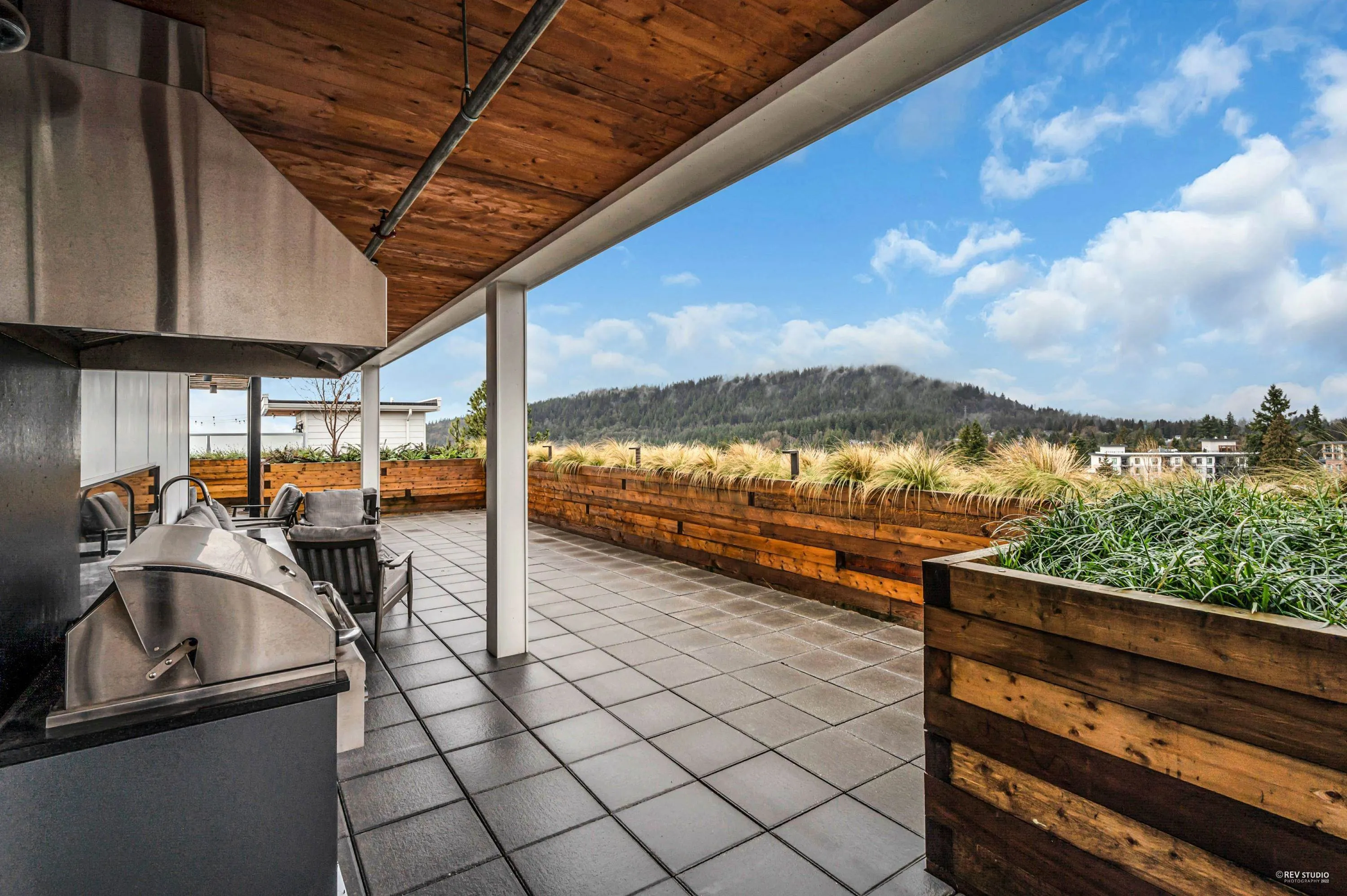 113 707 Como Lake Avenue