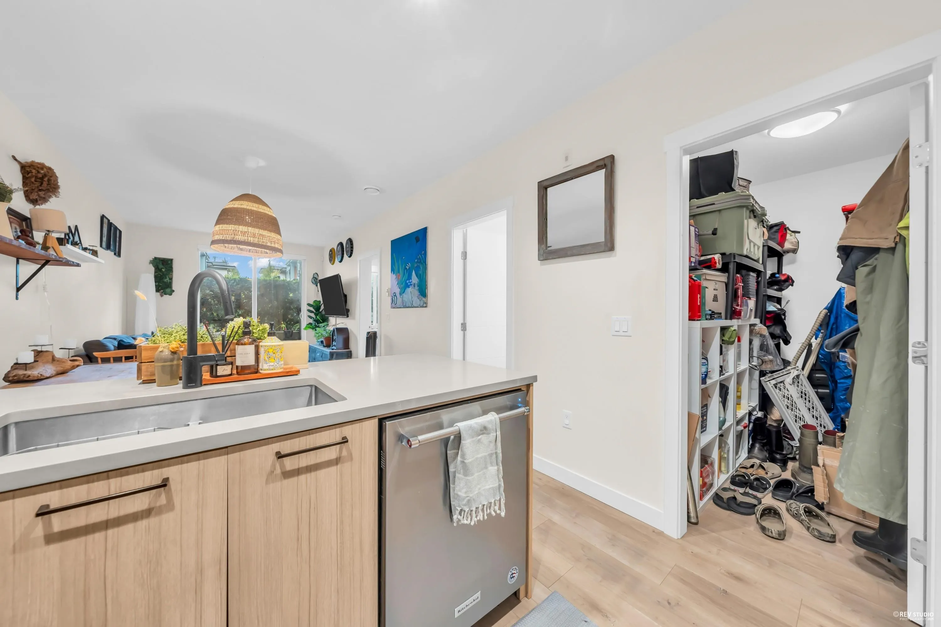 113 707 Como Lake Avenue