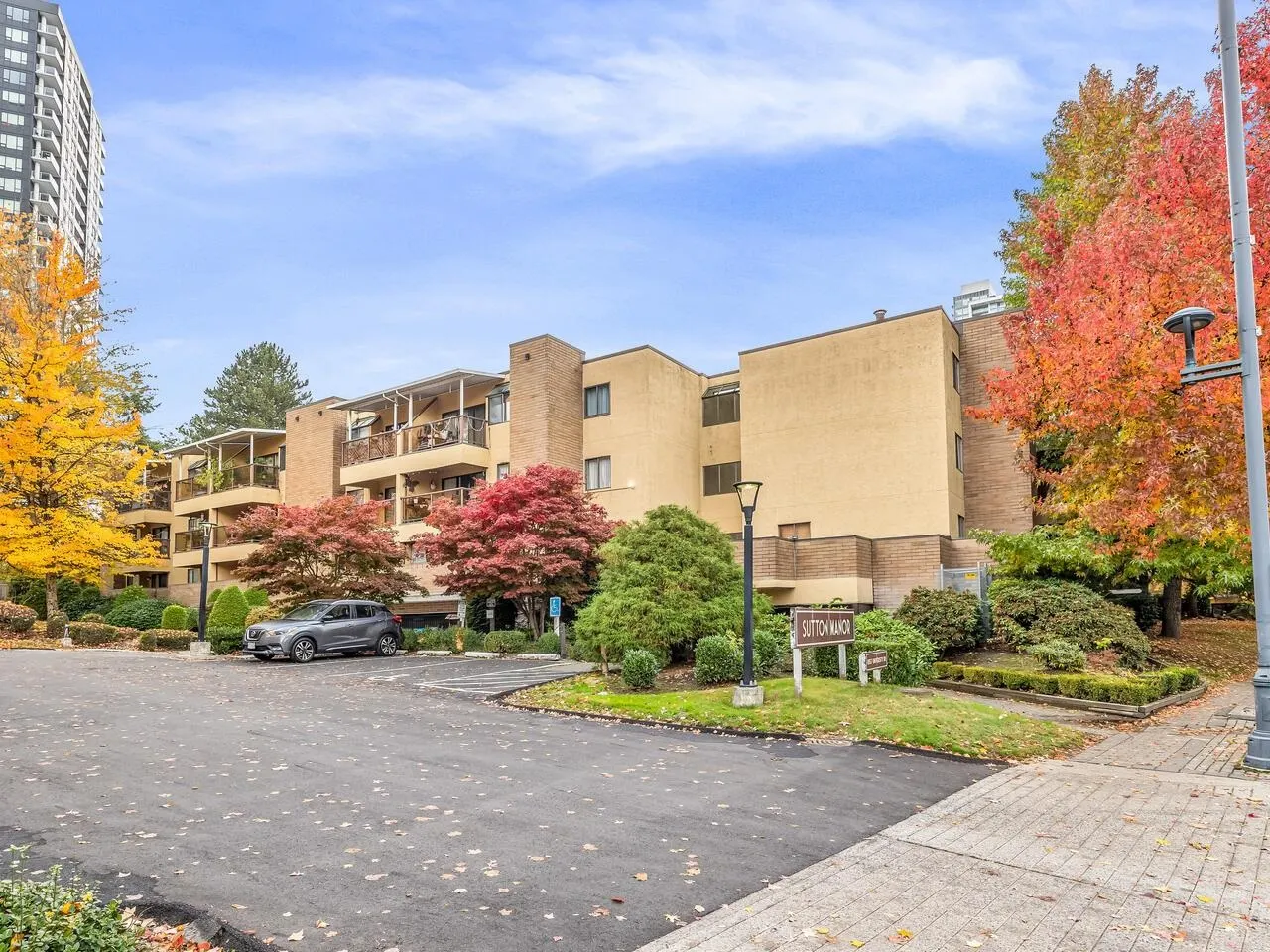 211 10157 University Drive