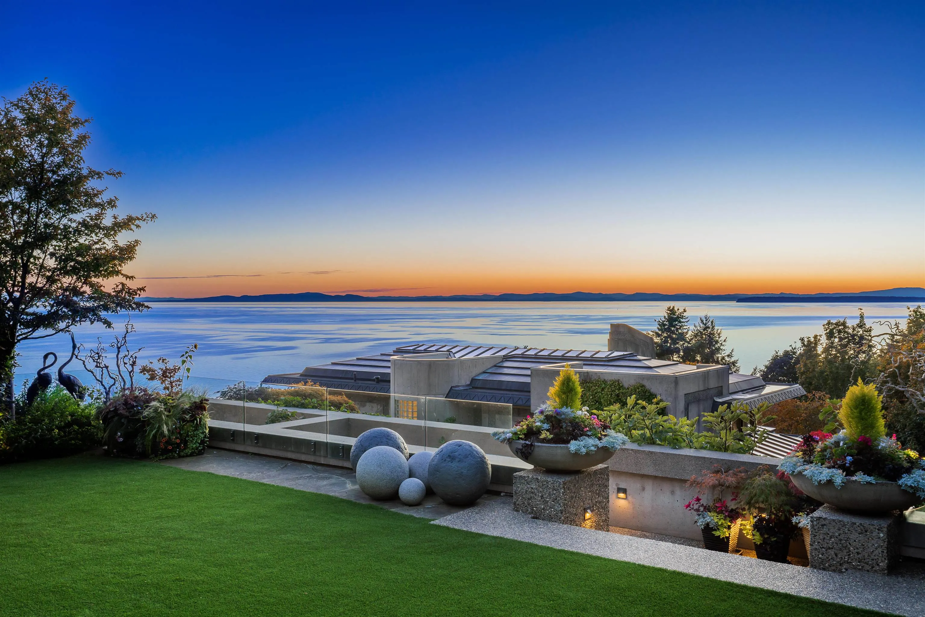 14971 Prospect Avenue