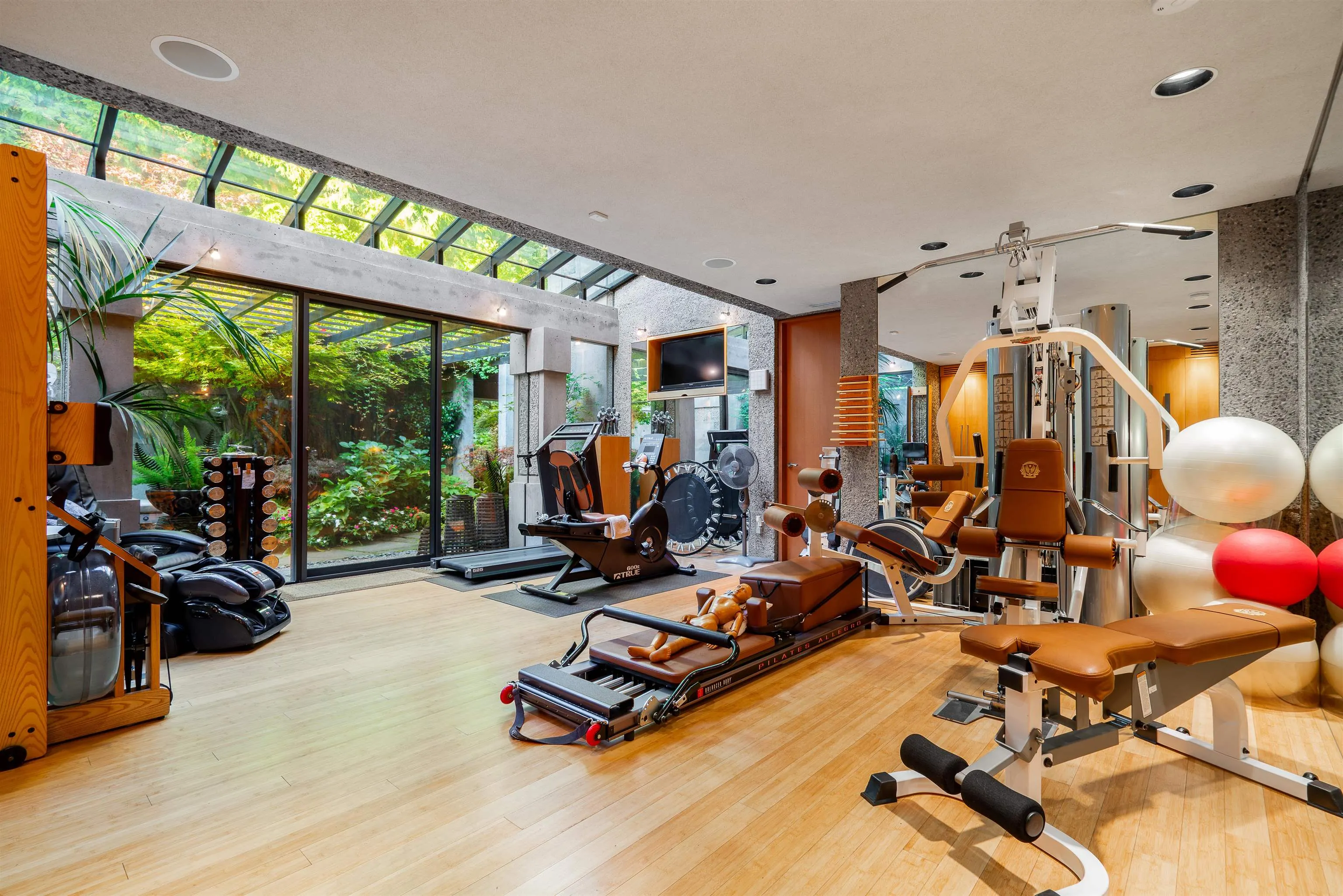 14971 Prospect Avenue