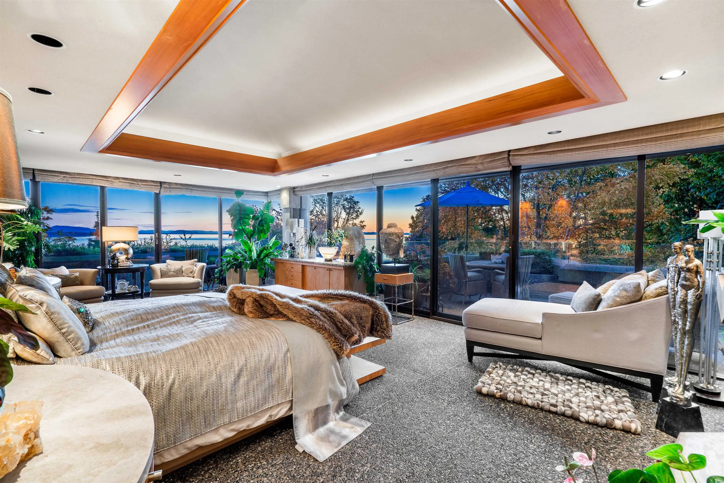 14971 Prospect Avenue