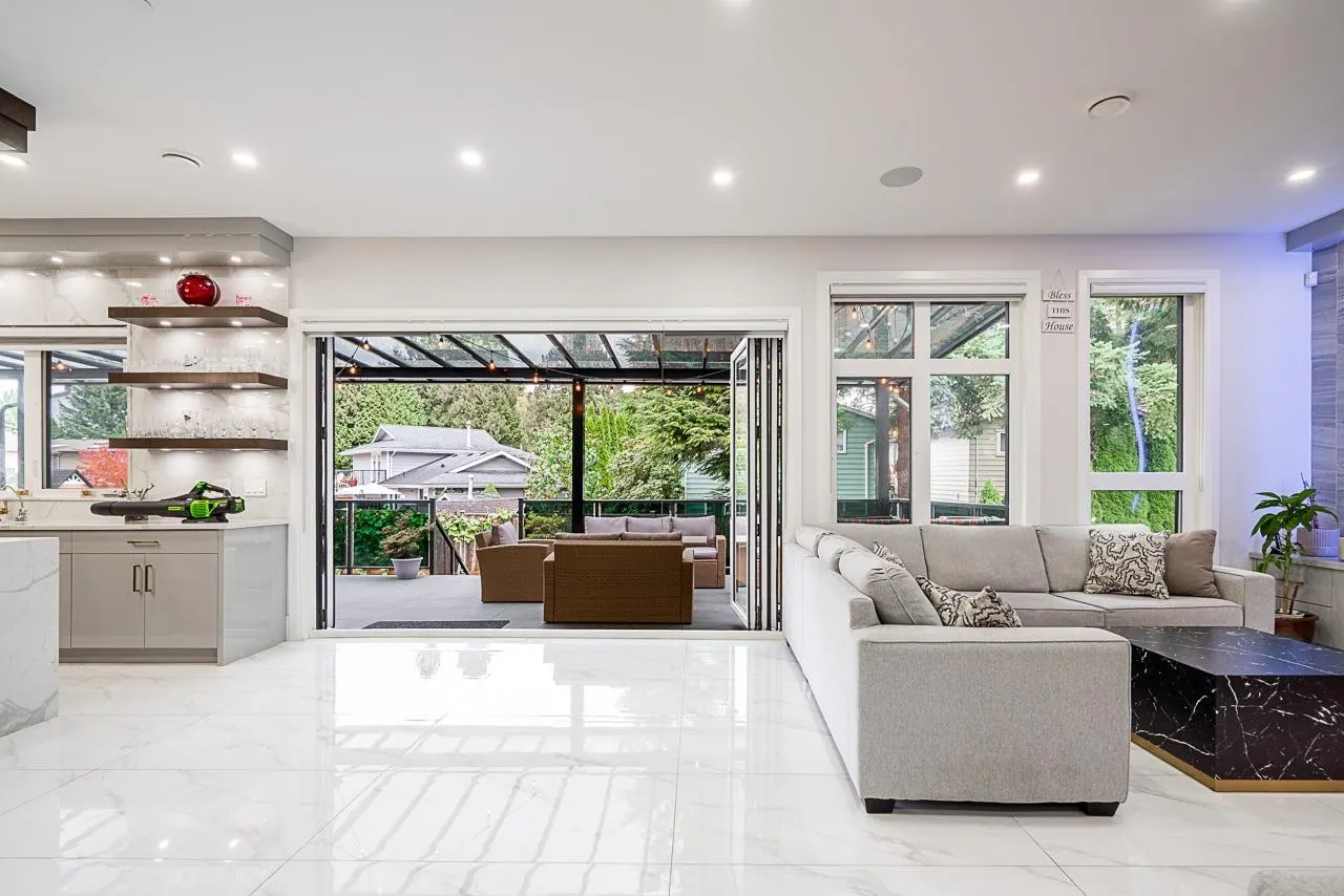 2938 Cumberland Street