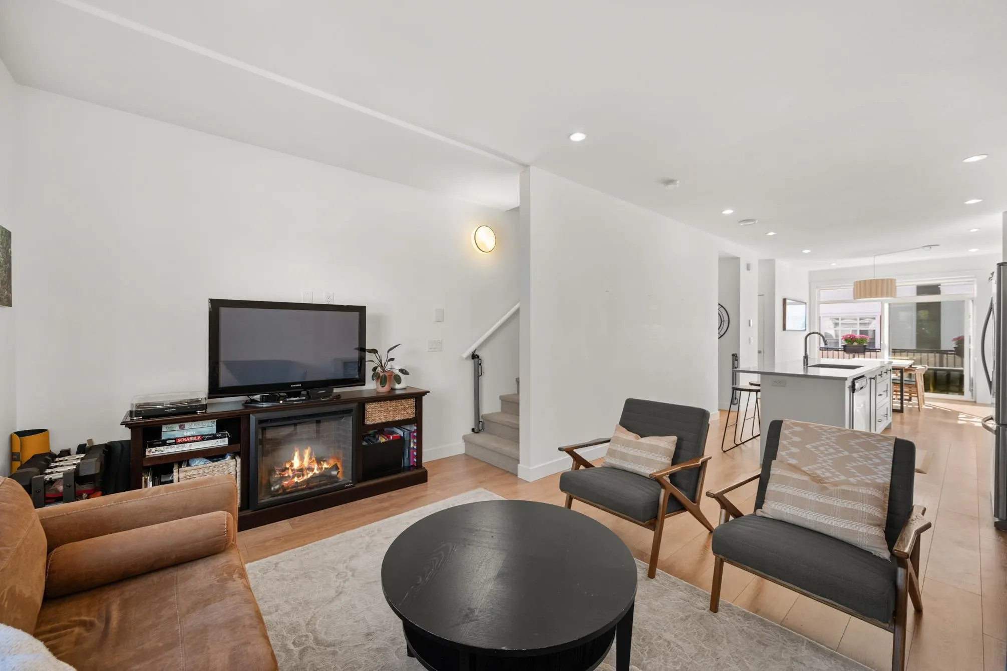 23 27735 Roundhouse Drive