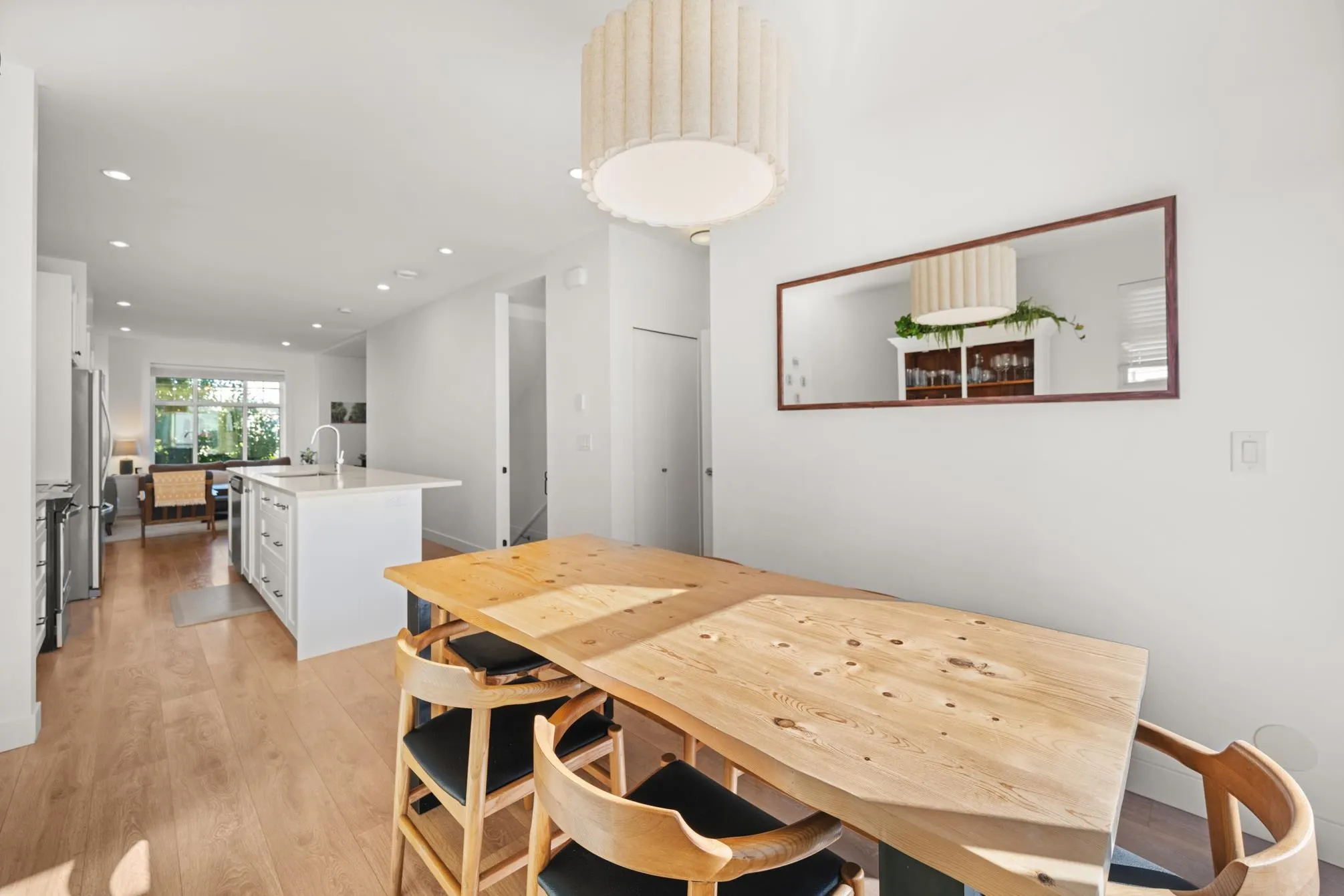 23 27735 Roundhouse Drive