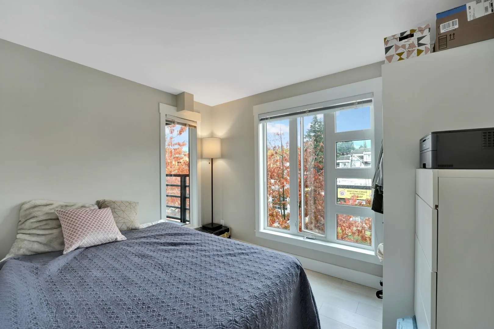 309 857 W 15th Street