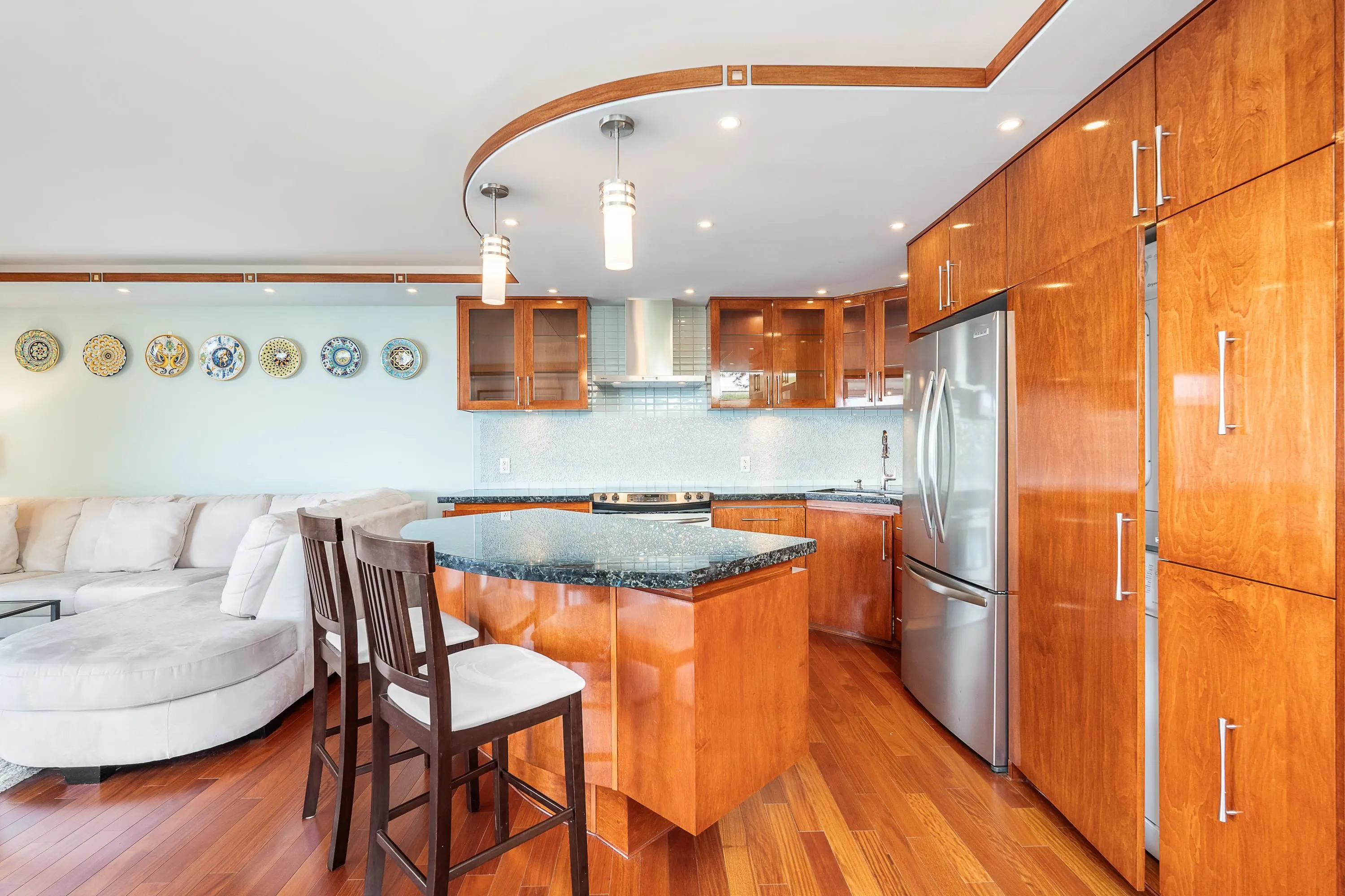 103 2108 Argyle Avenue