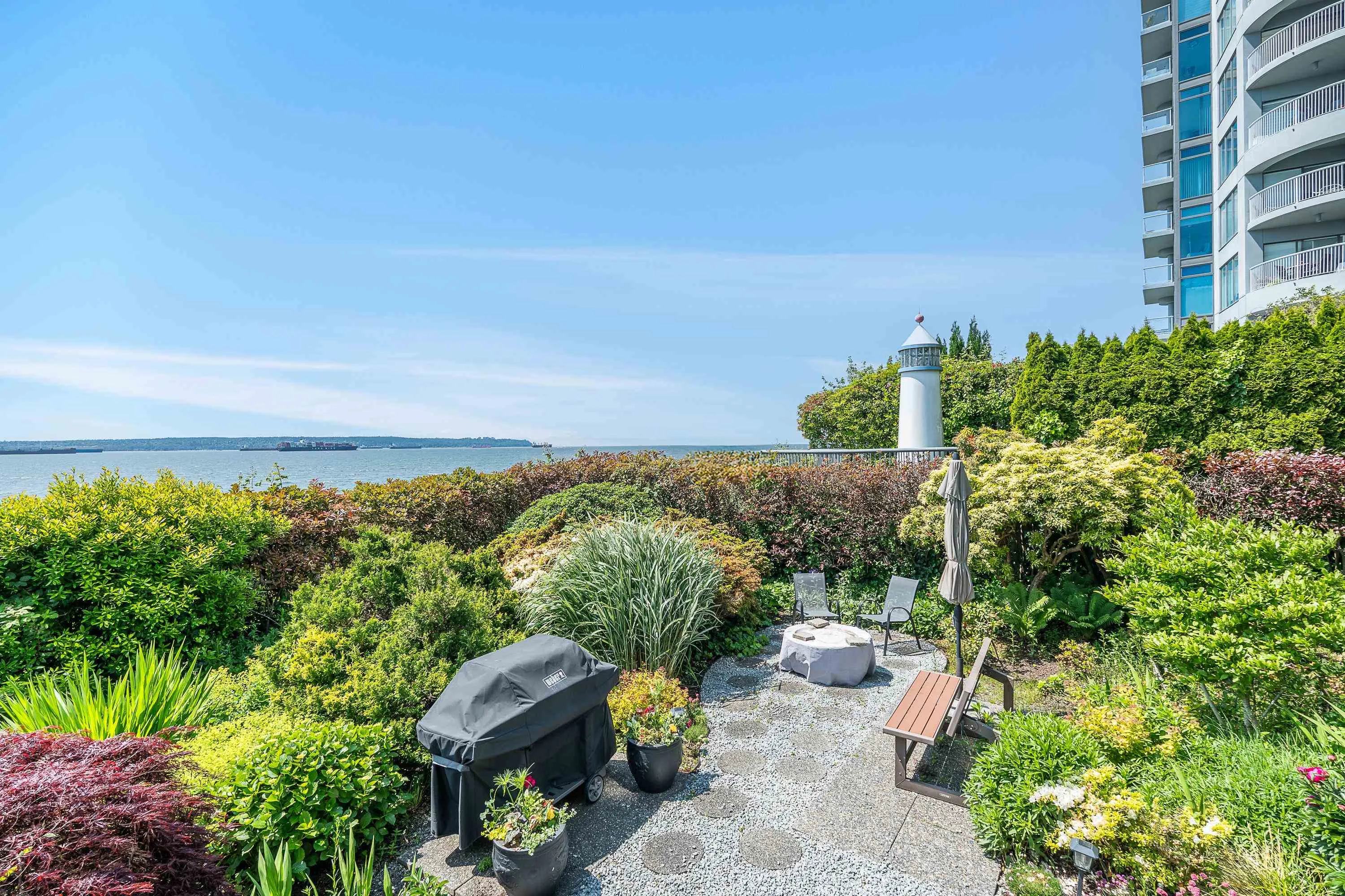 103 2108 Argyle Avenue