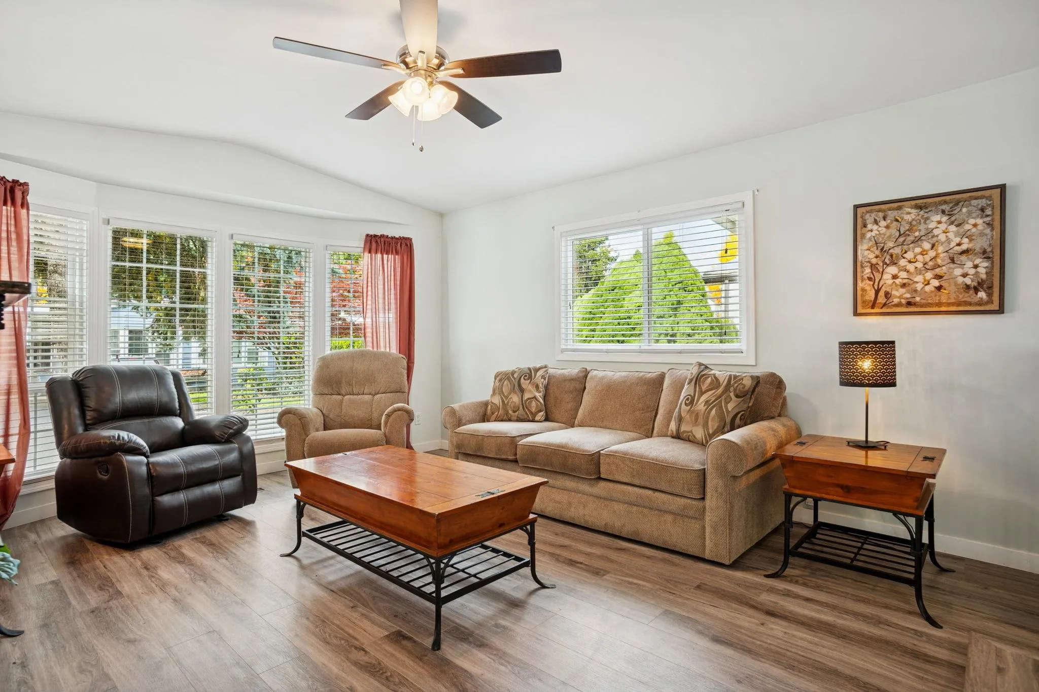 47 145 King Edward Street