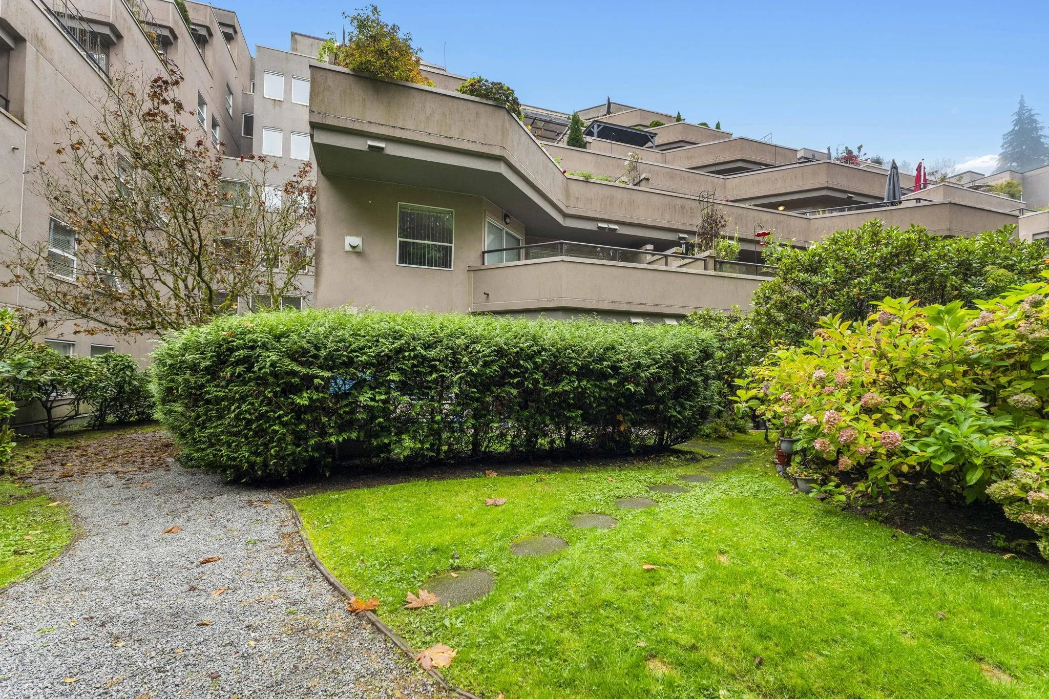 102 1500 Ostler Court