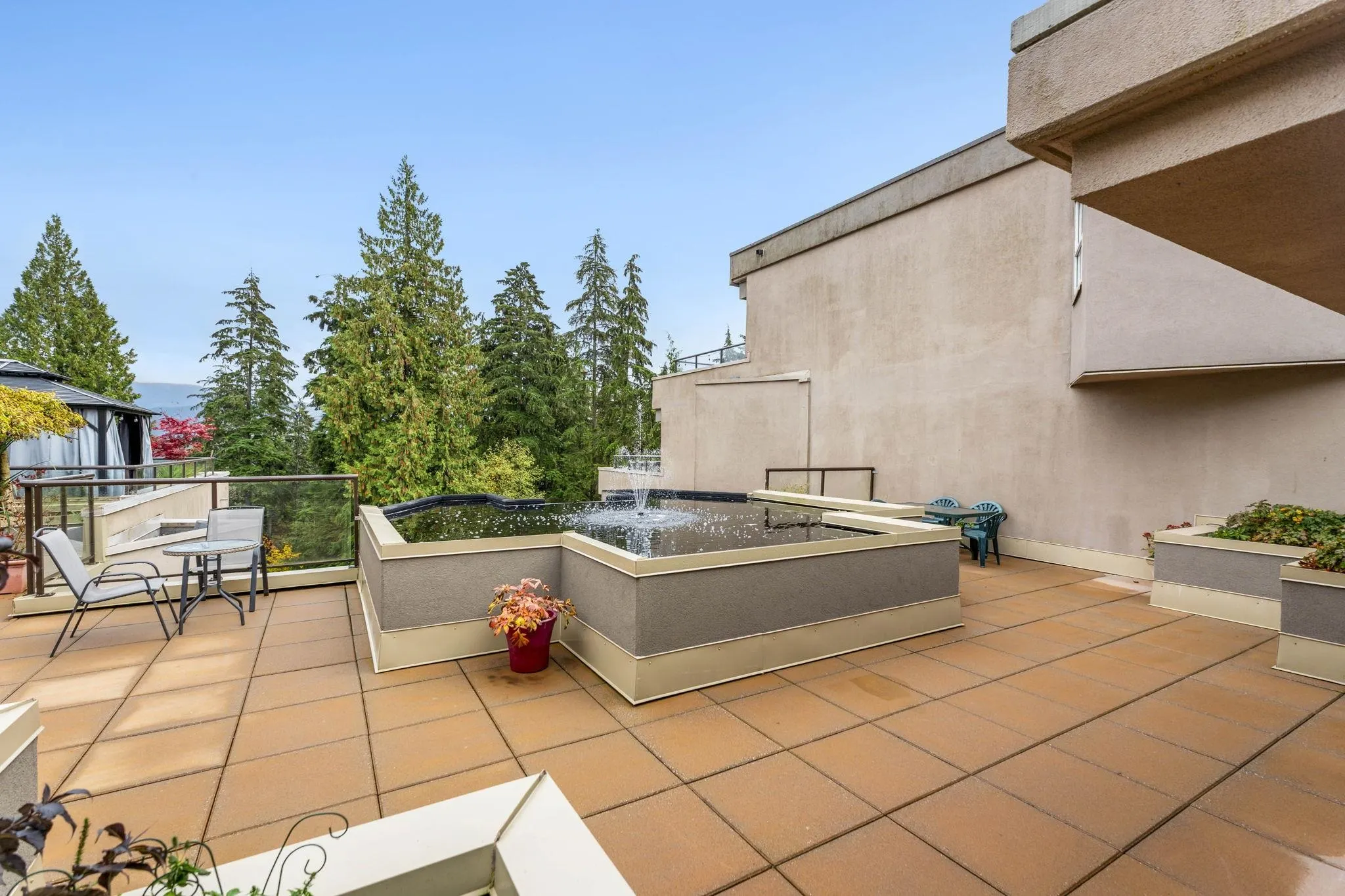 102 1500 Ostler Court