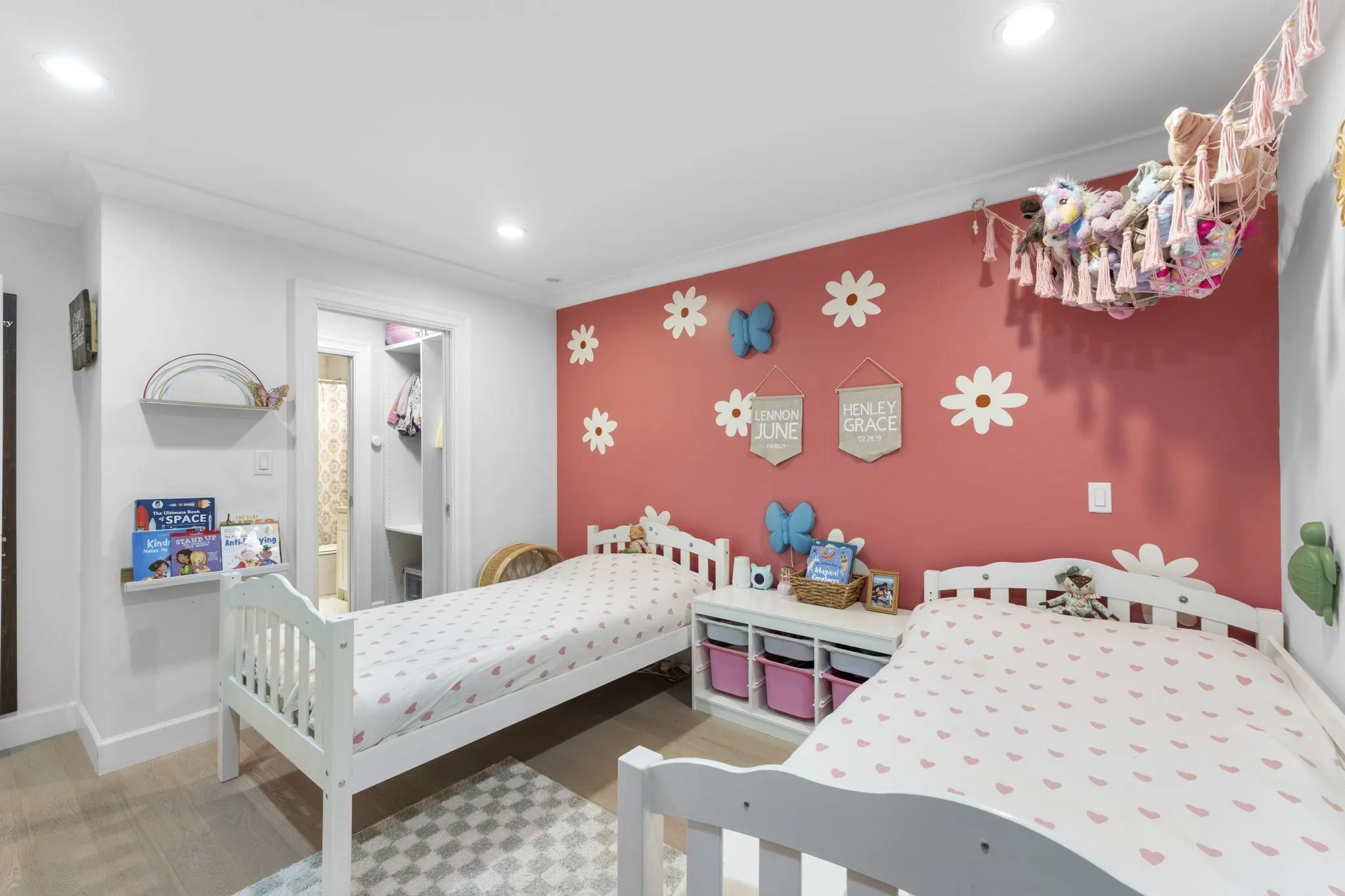 102 1500 Ostler Court