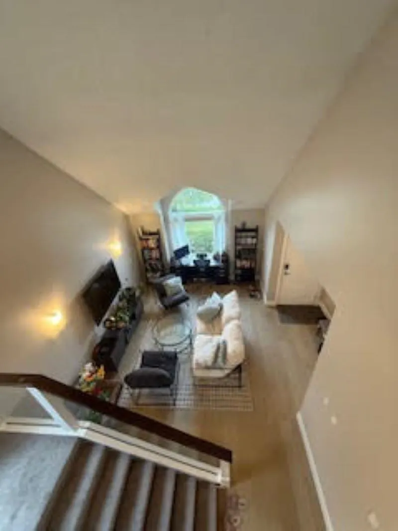 2474 Kensinngton Crescent