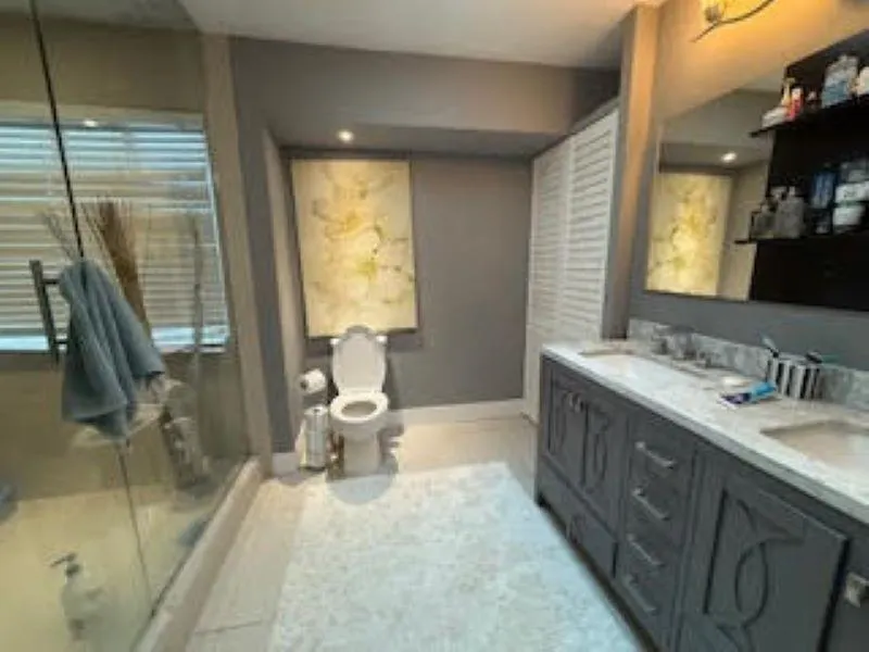 2474 Kensinngton Crescent