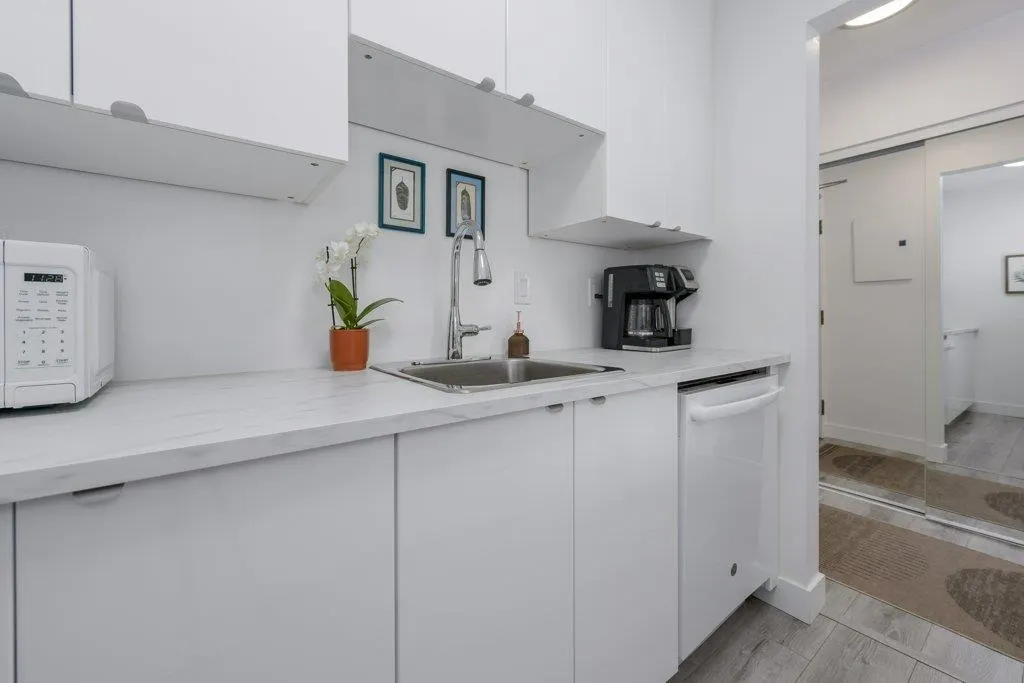 301 29 Nanaimo Street