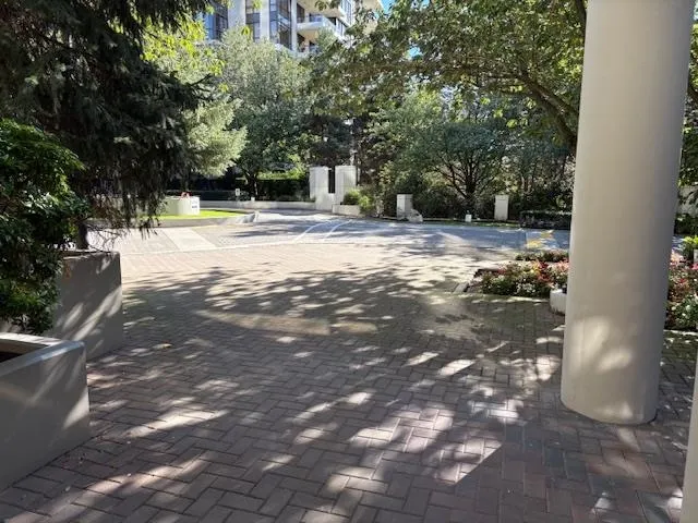 707 2088 Madison Avenue