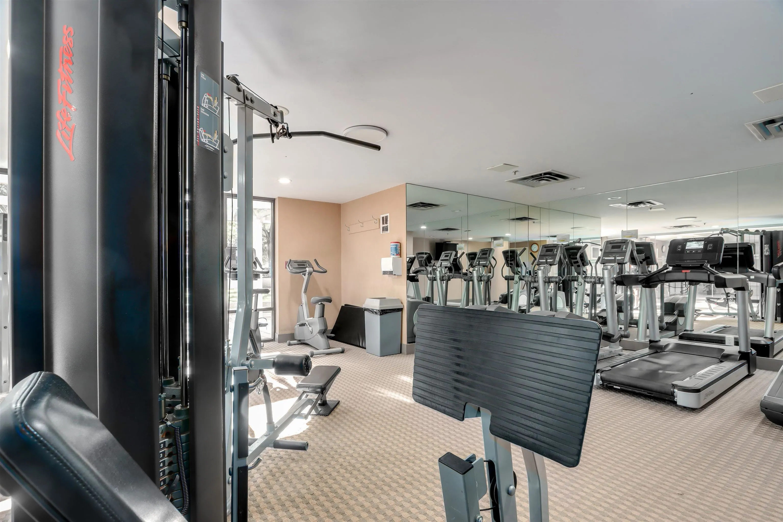 707 2088 Madison Avenue