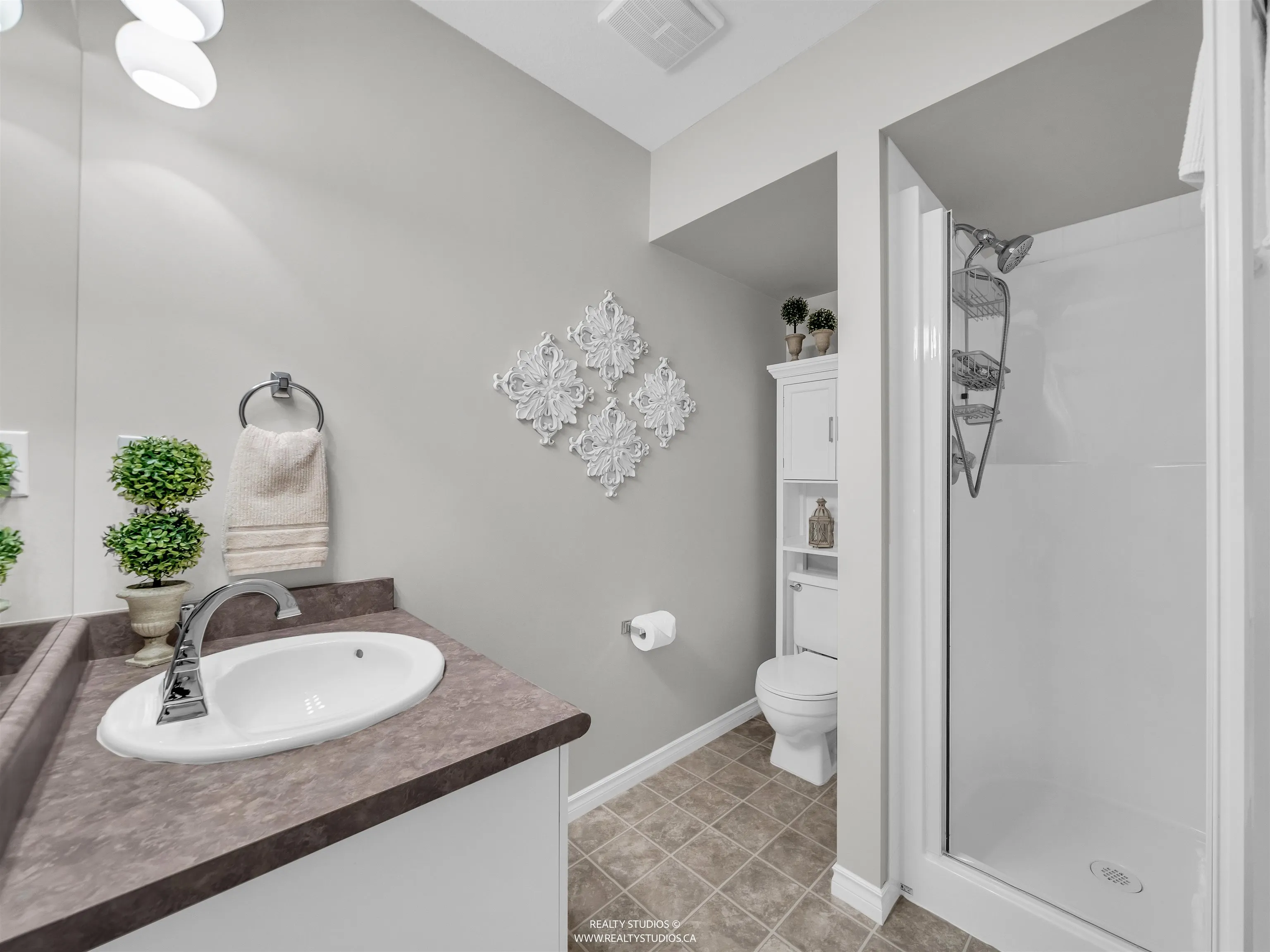 35 11358 Cottonwood Drive