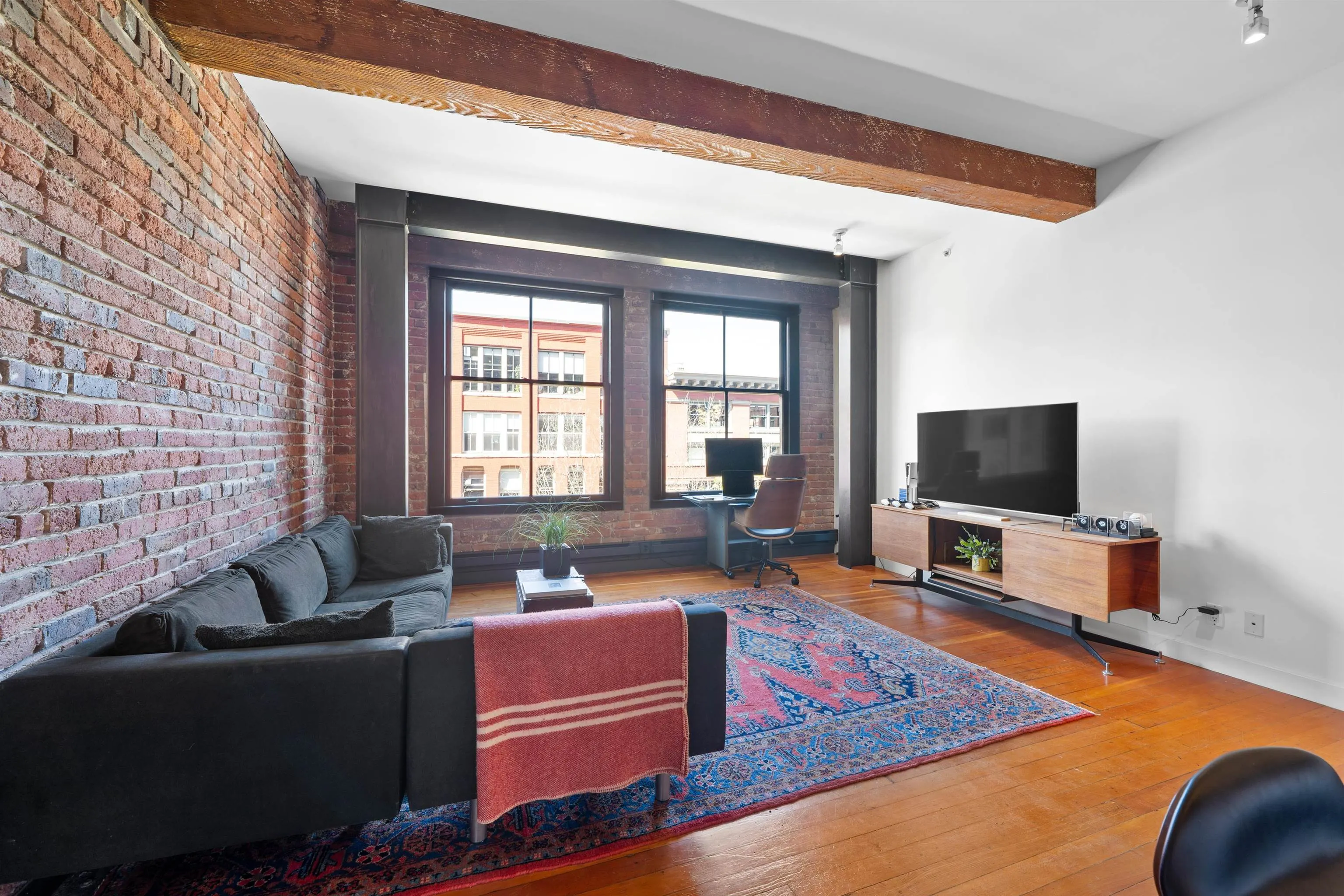 405 310 Water Street