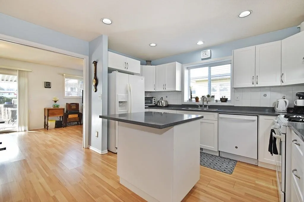 45430 Bernard Avenue