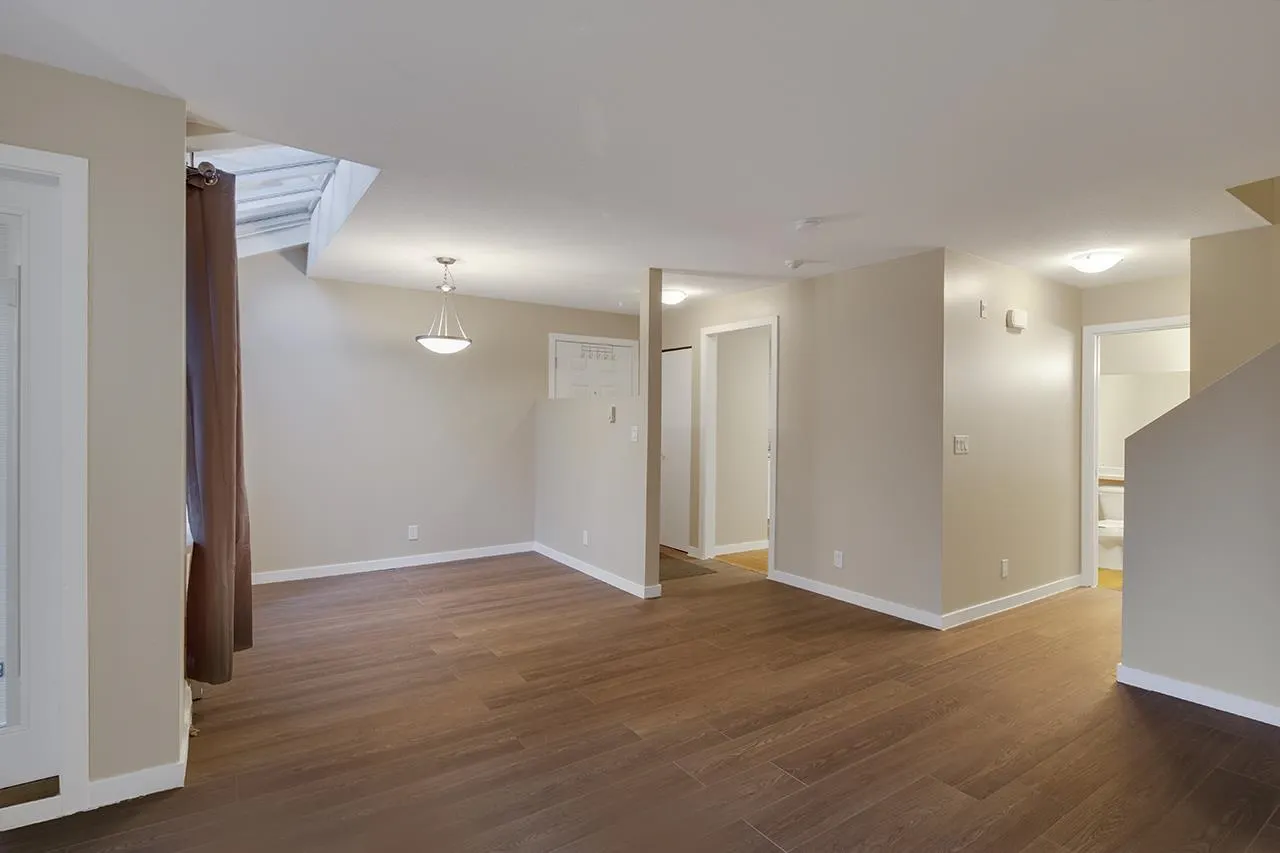 3380 Marquette Crescent