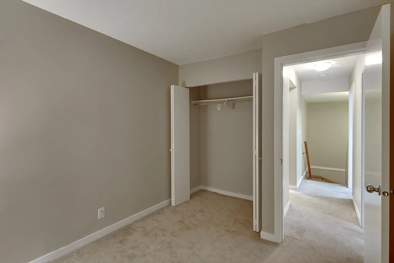 3380 Marquette Crescent