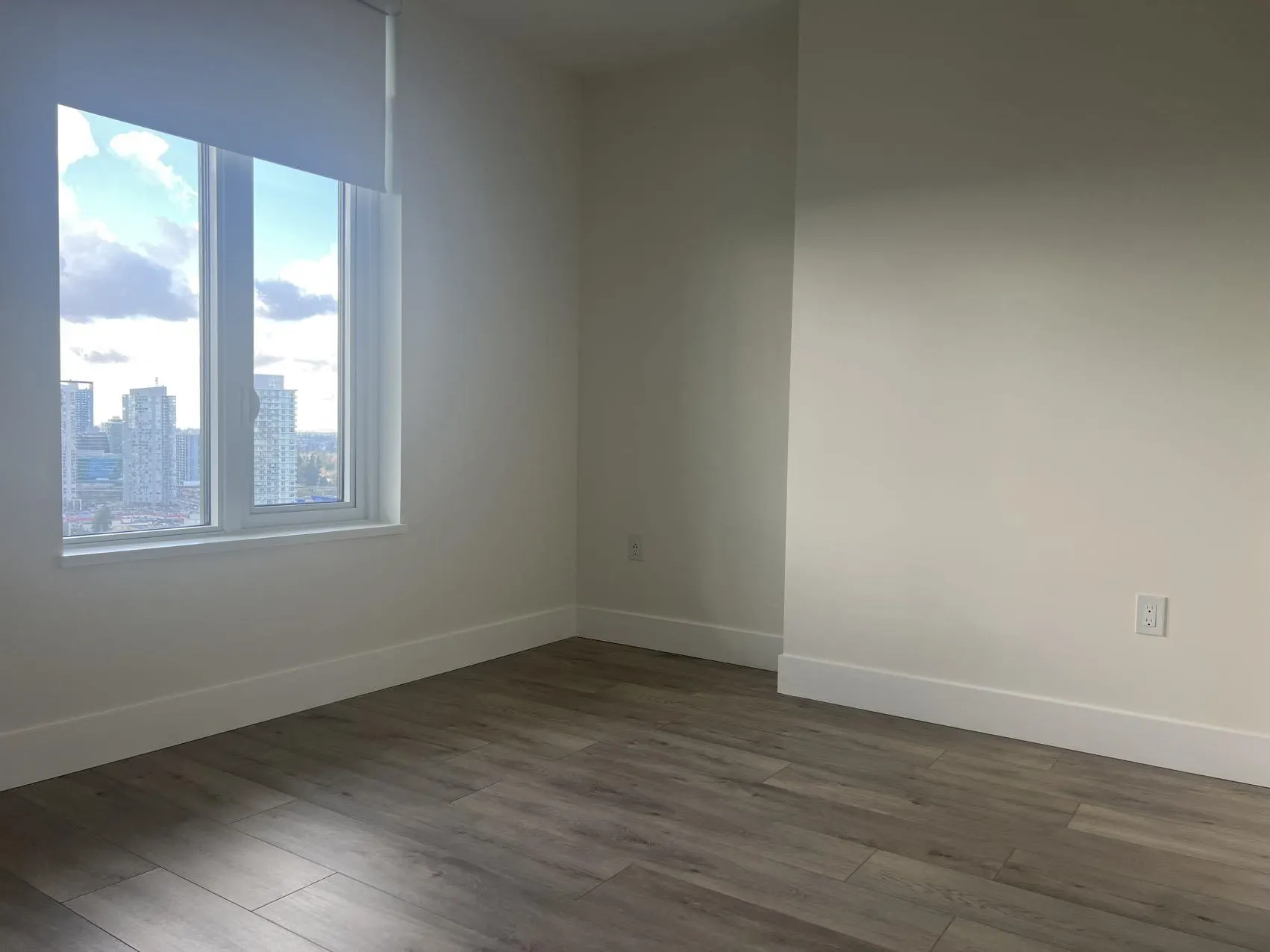 2003 10428 Whalley Boulevard