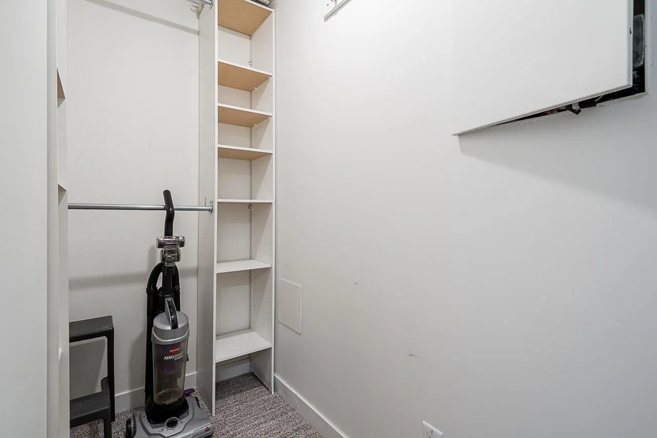 810 821 Cambie Street