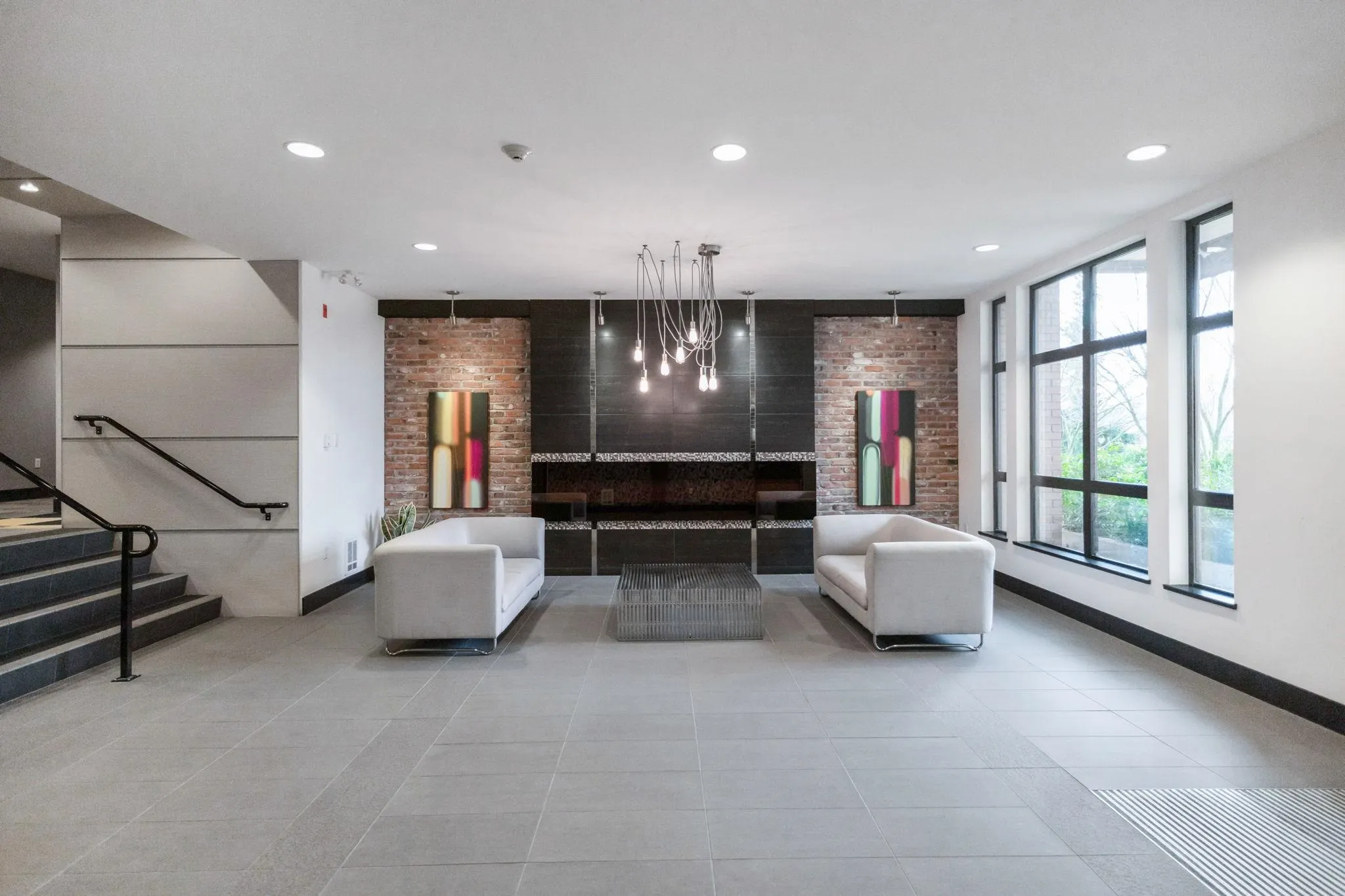 302 220 Salter Street