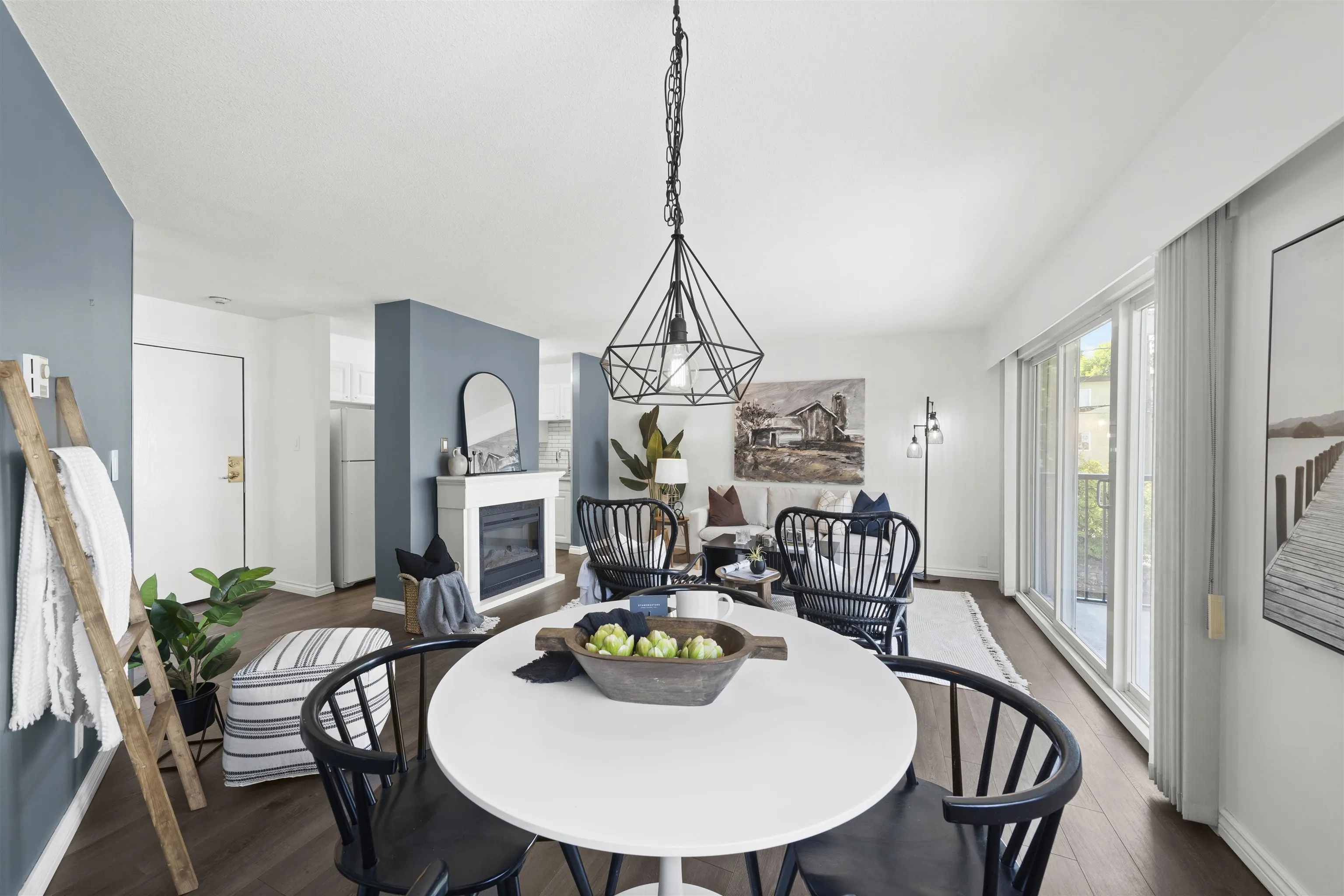 203 2244 Mcgill Street