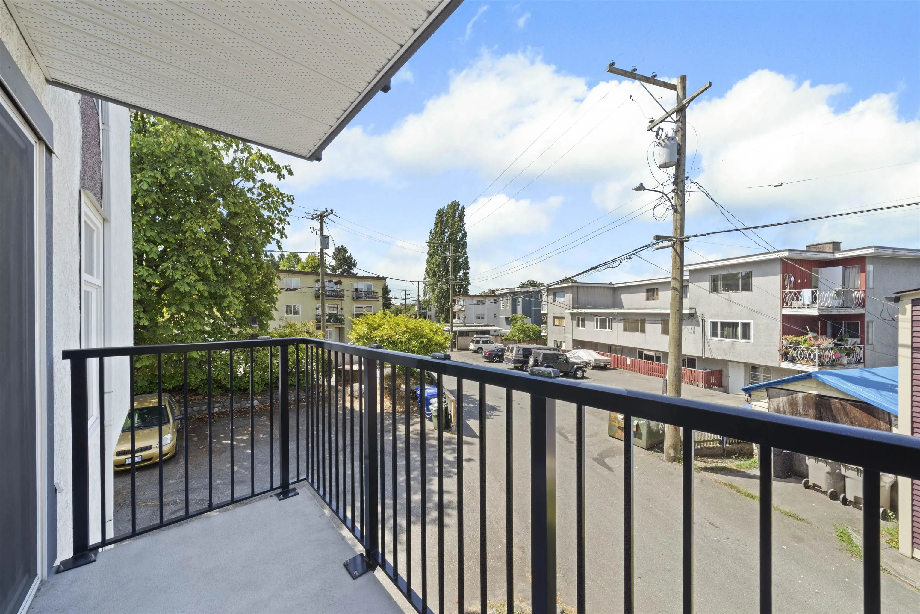 203 2244 Mcgill Street