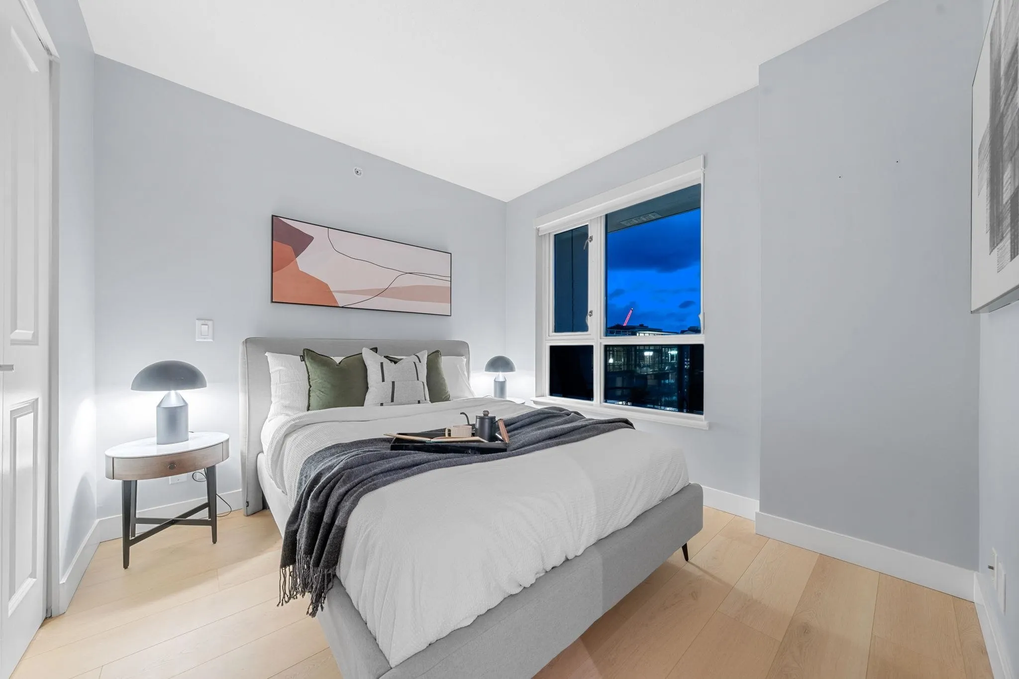 2101 1001 Richards Street