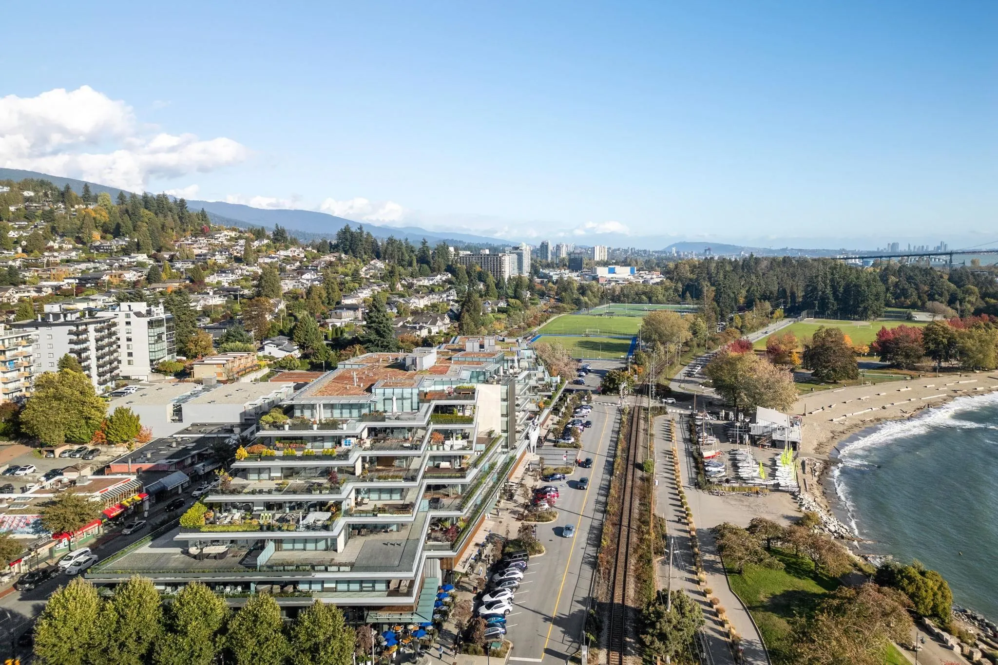 209 1355 Bellevue Avenue