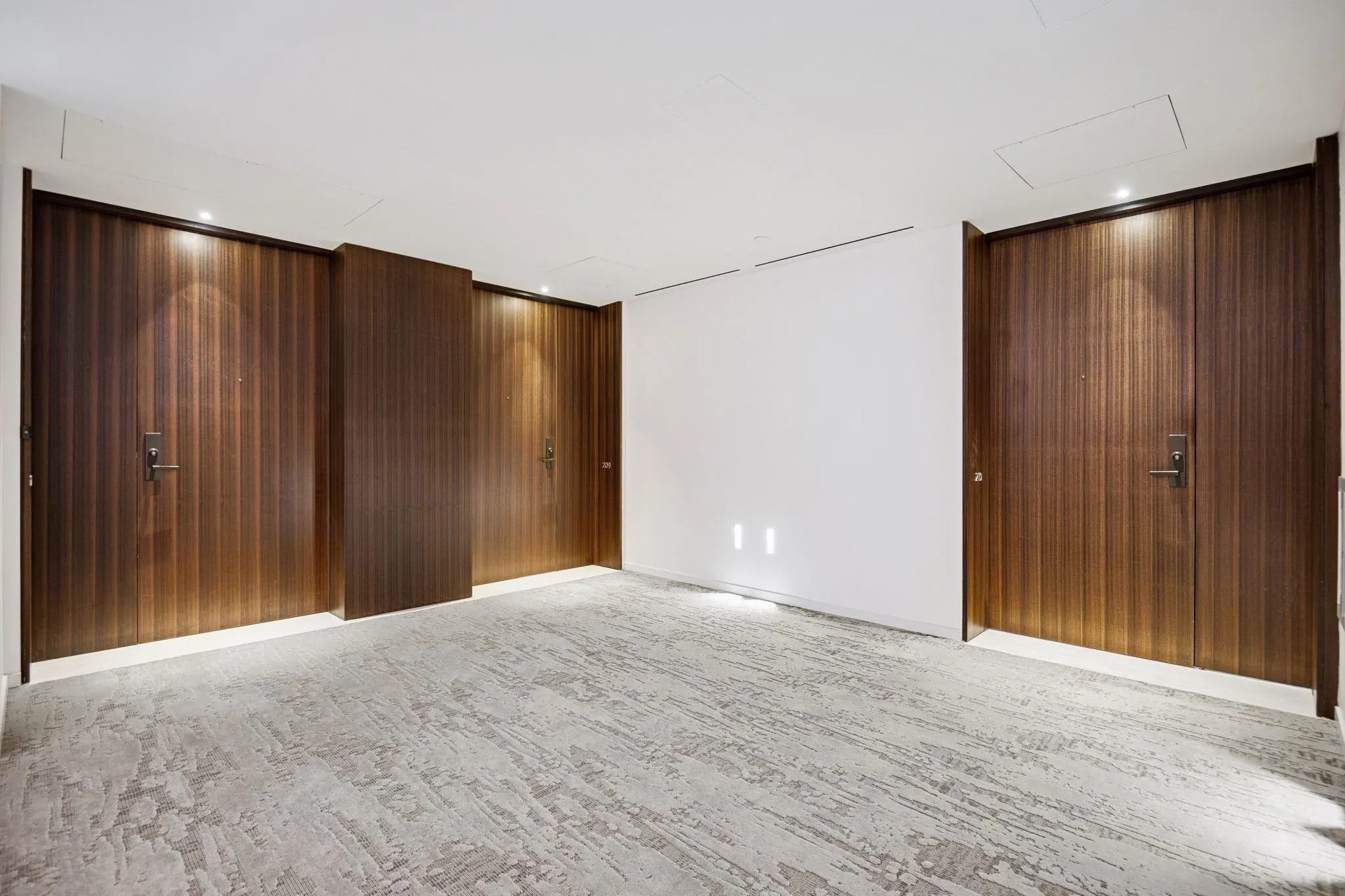 209 1355 Bellevue Avenue