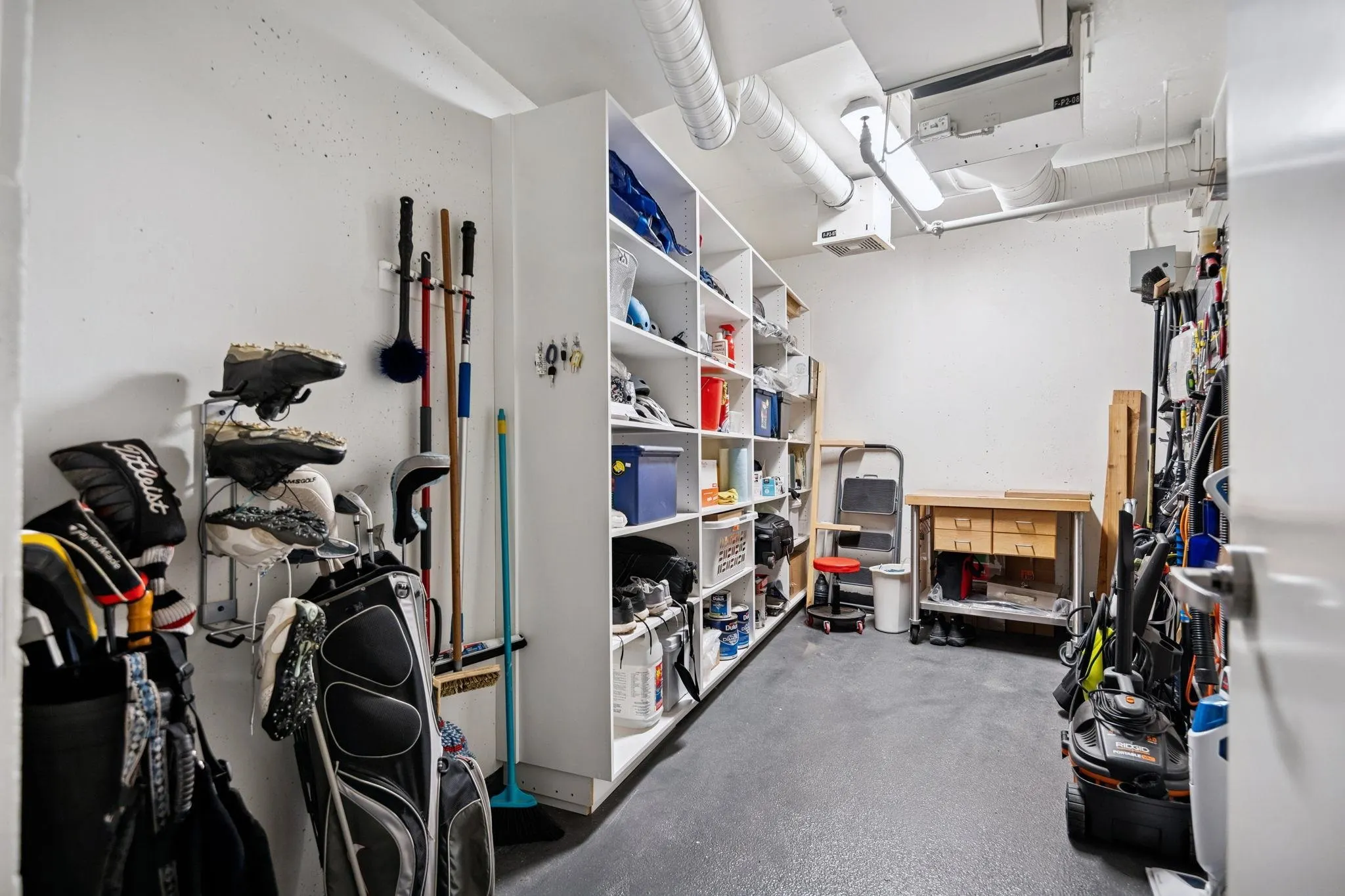 209 1355 Bellevue Avenue