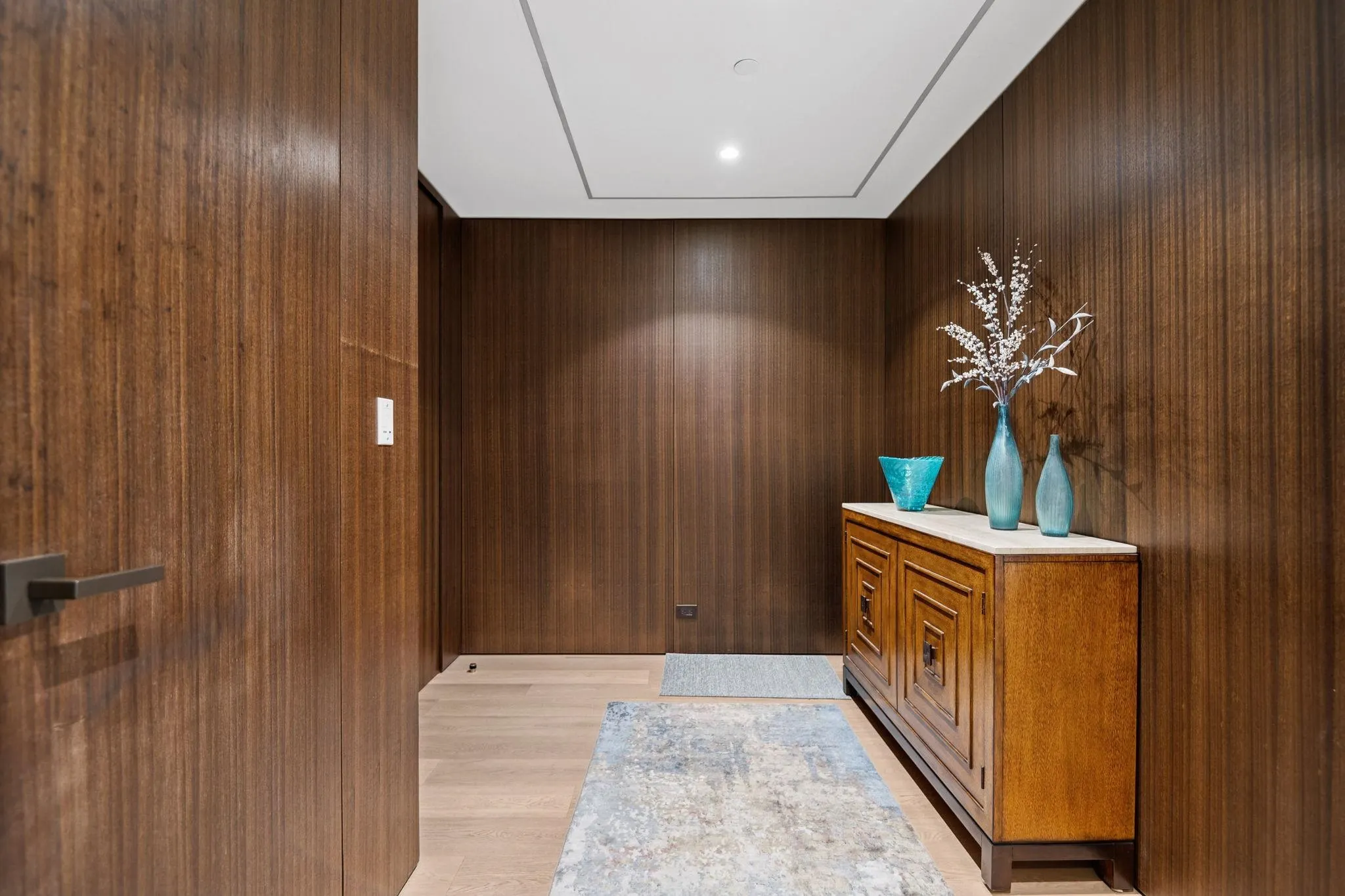 209 1355 Bellevue Avenue