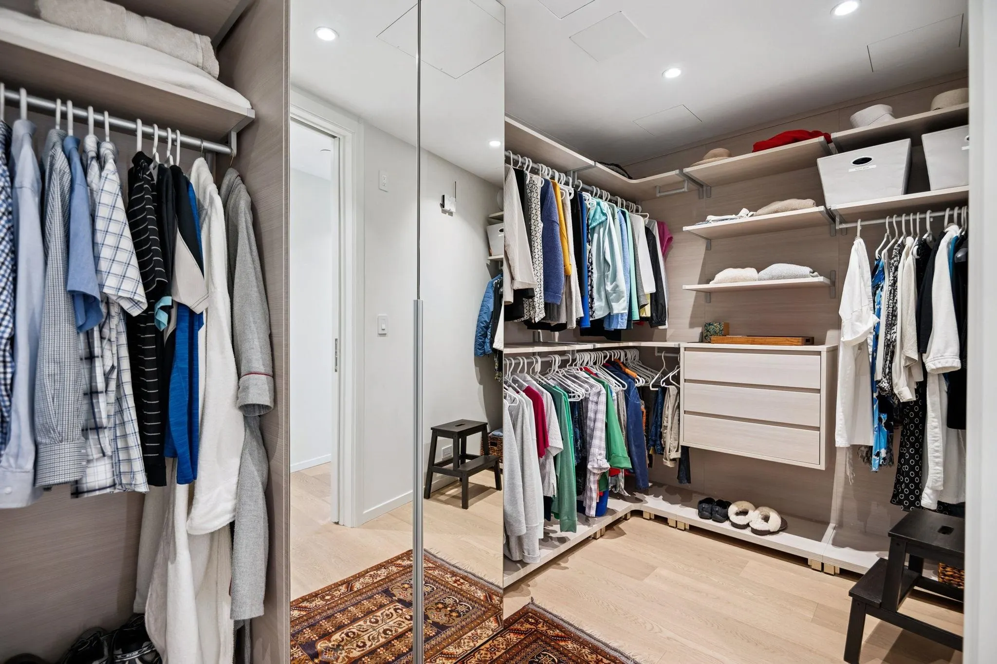 209 1355 Bellevue Avenue