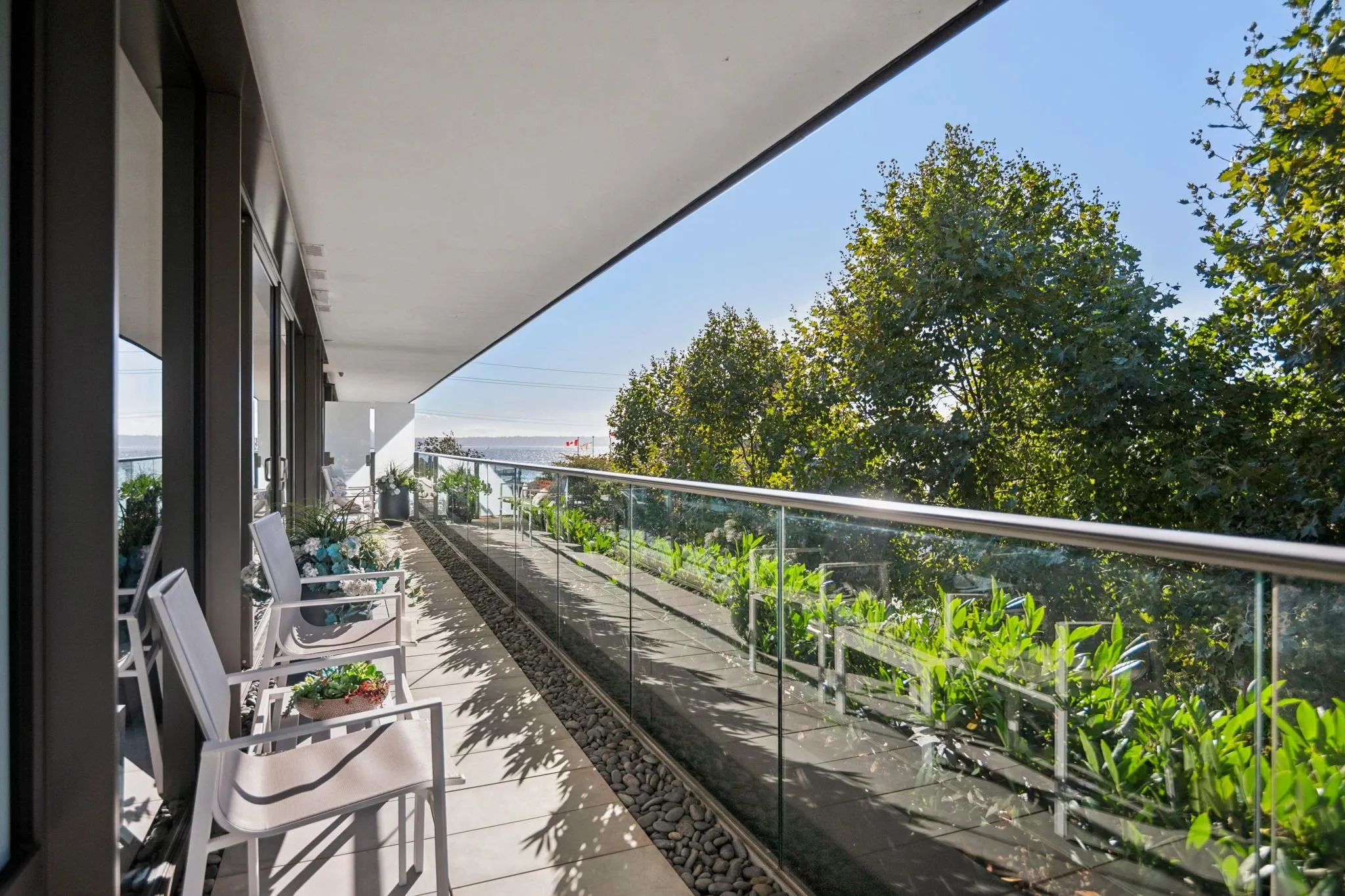 209 1355 Bellevue Avenue