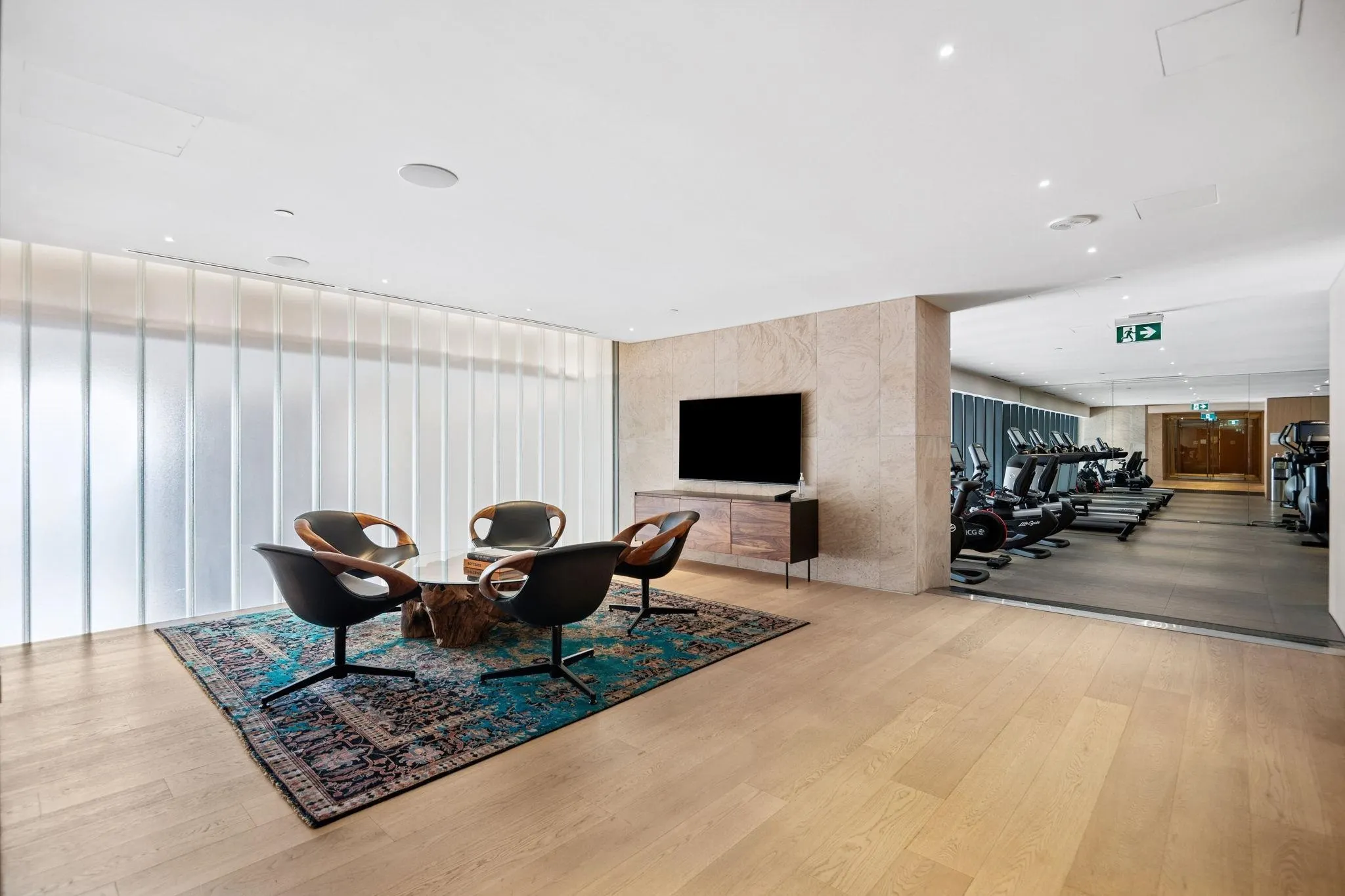 209 1355 Bellevue Avenue