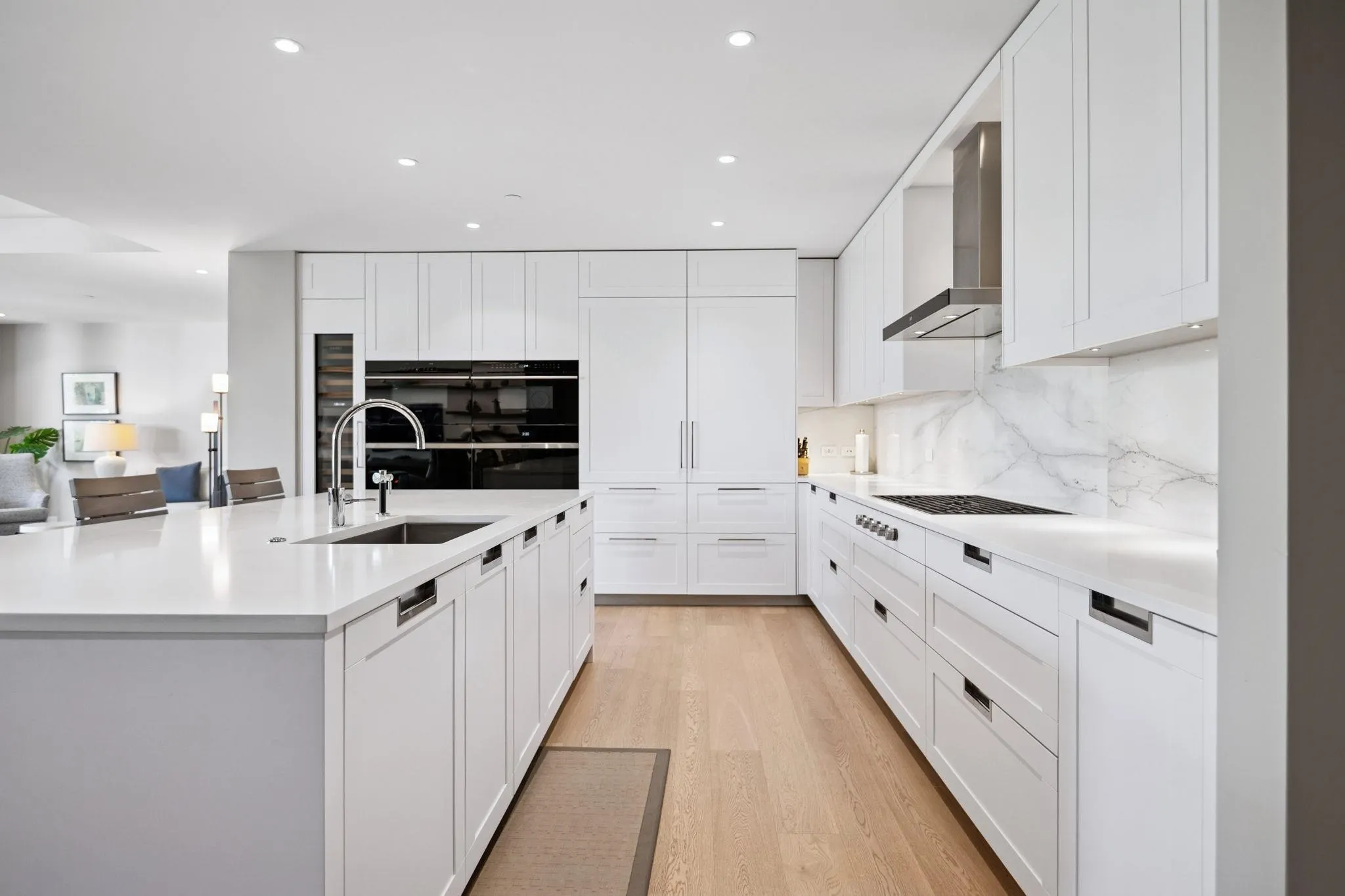 209 1355 Bellevue Avenue