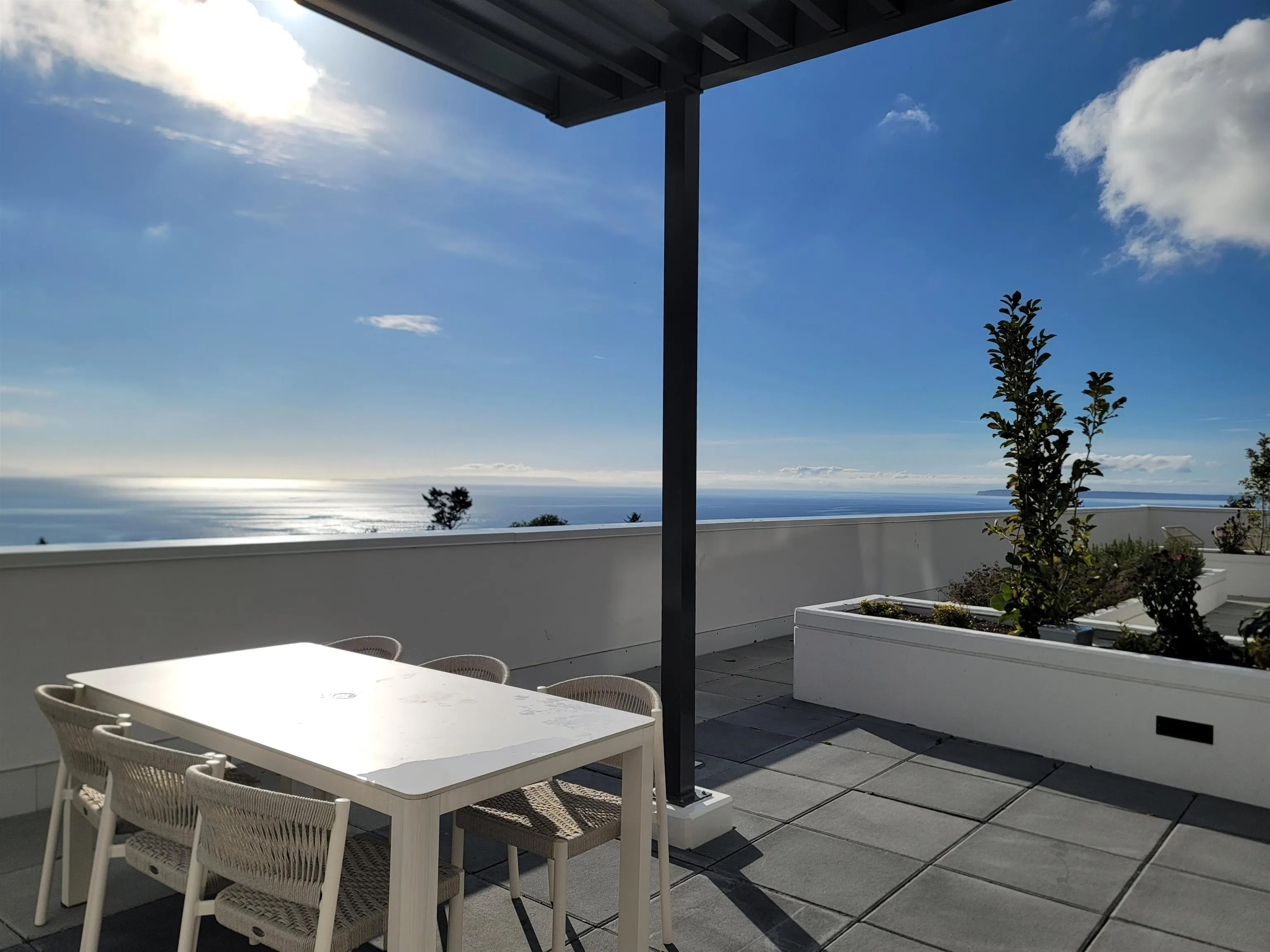 705 1342 Johnston Road