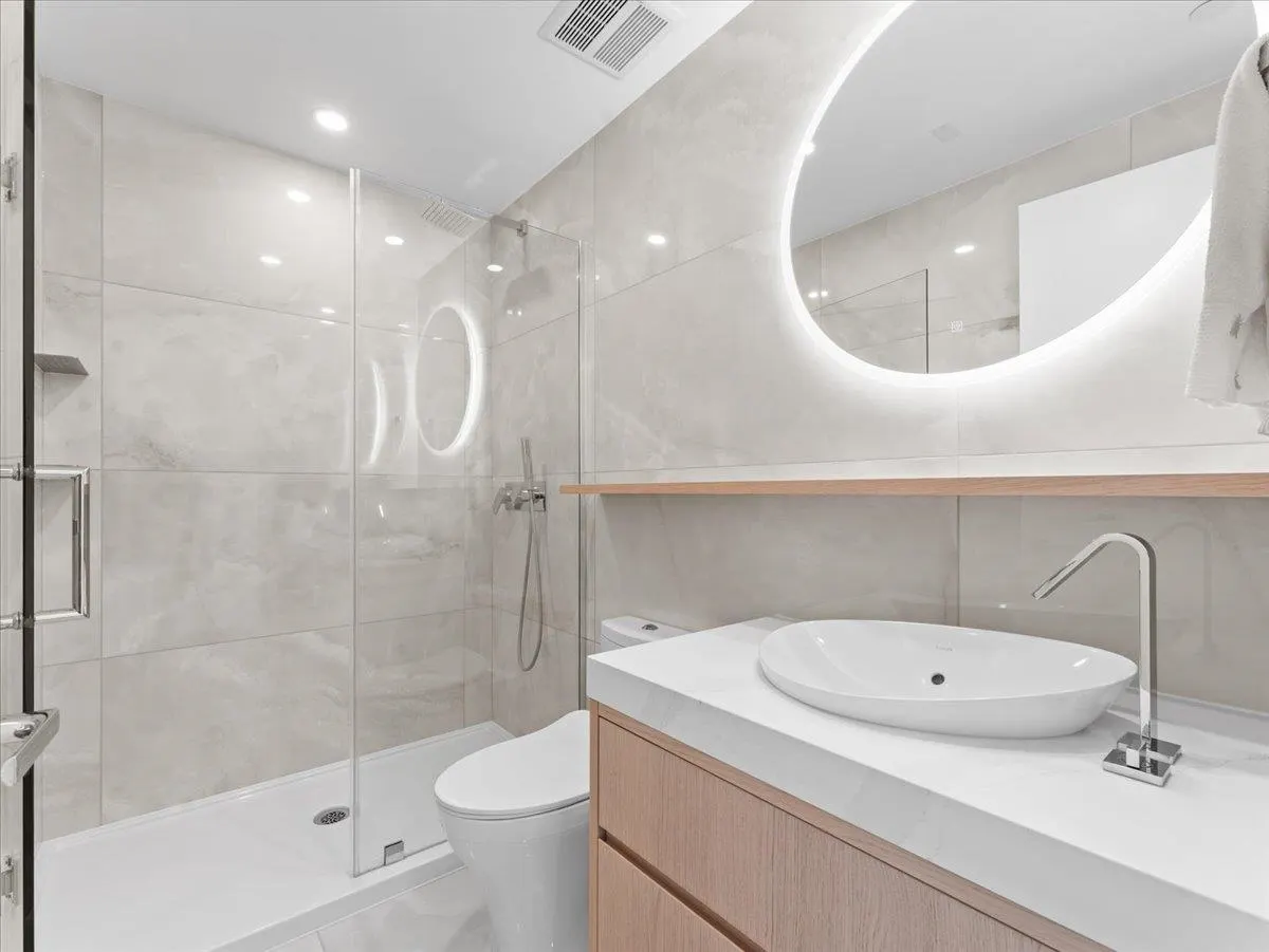 705 1342 Johnston Road