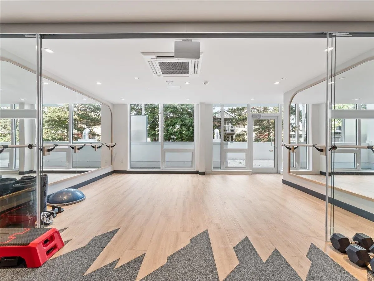 705 1342 Johnston Road