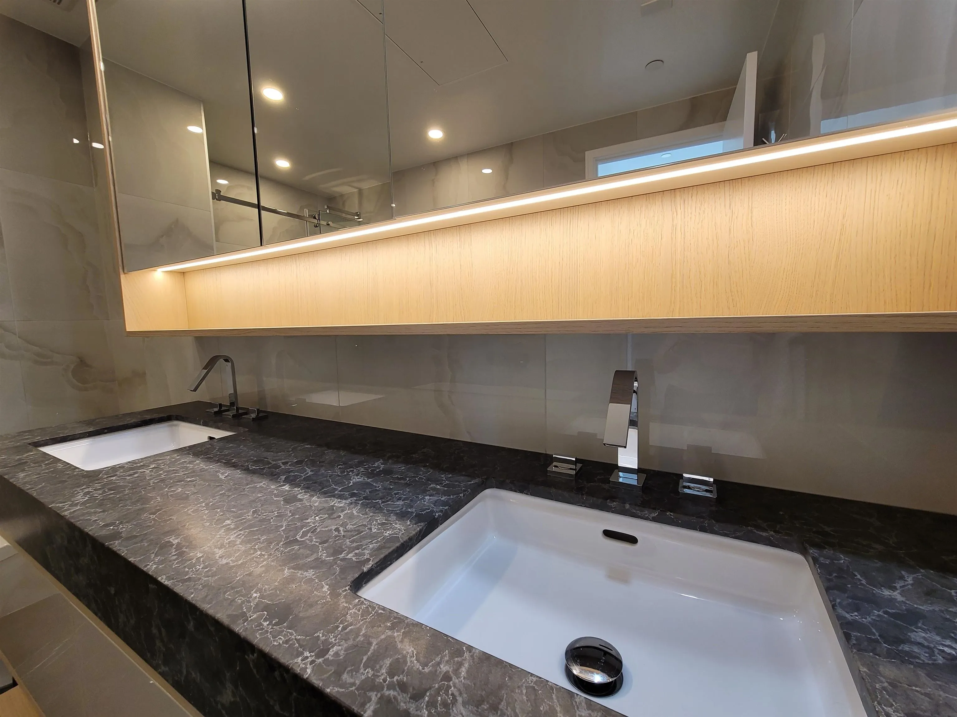 705 1342 Johnston Road