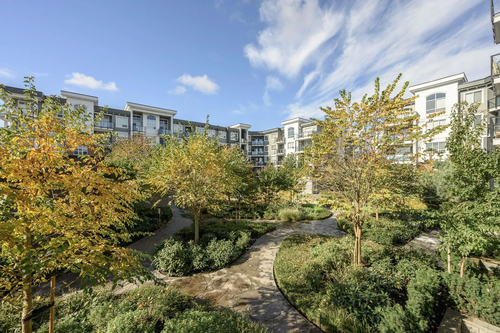 3313 2180 Kelly Avenue